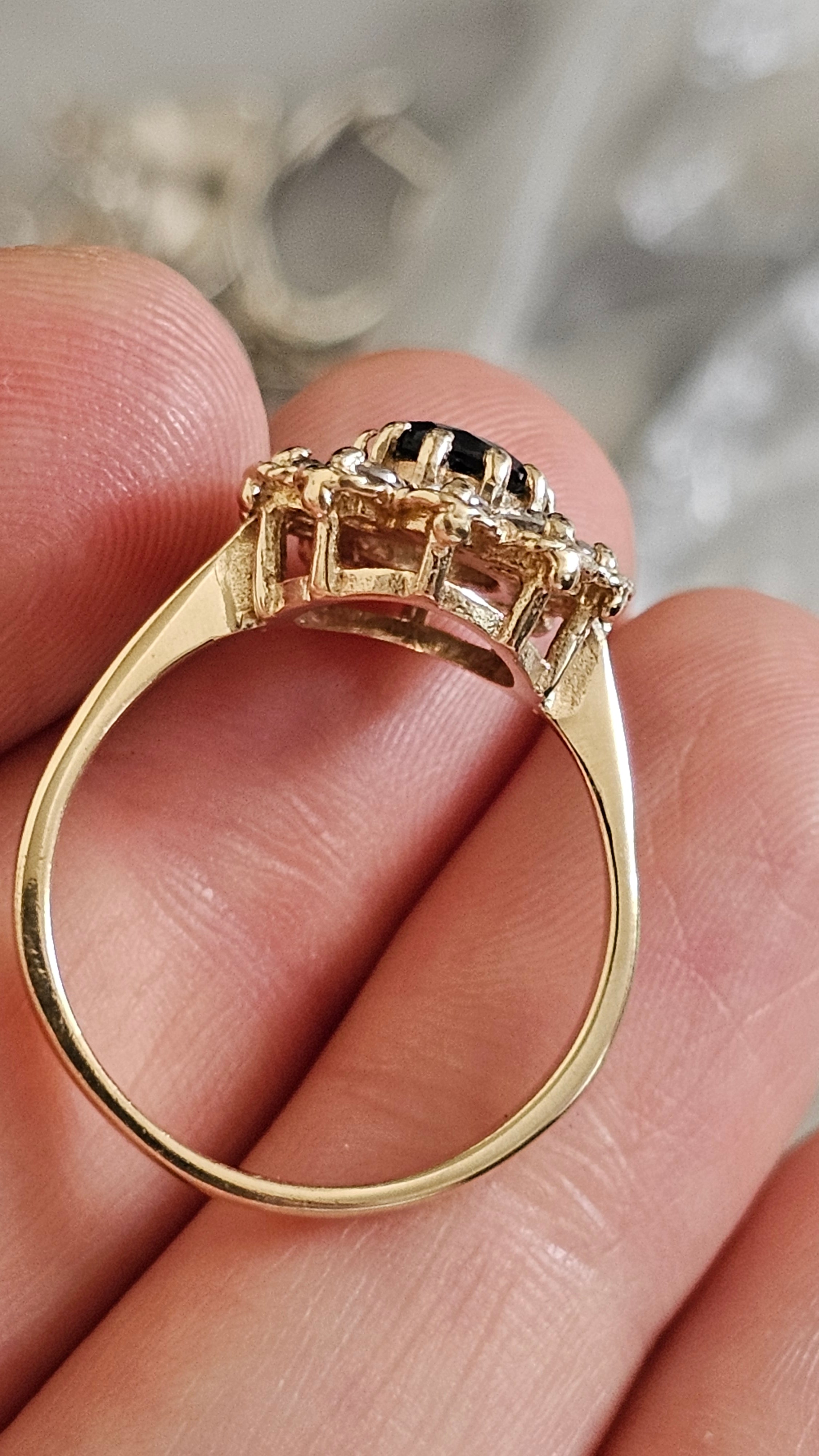 9ct Yellow Gold Teal Spinel & Zircon Cluster Ring – Size S 1/2