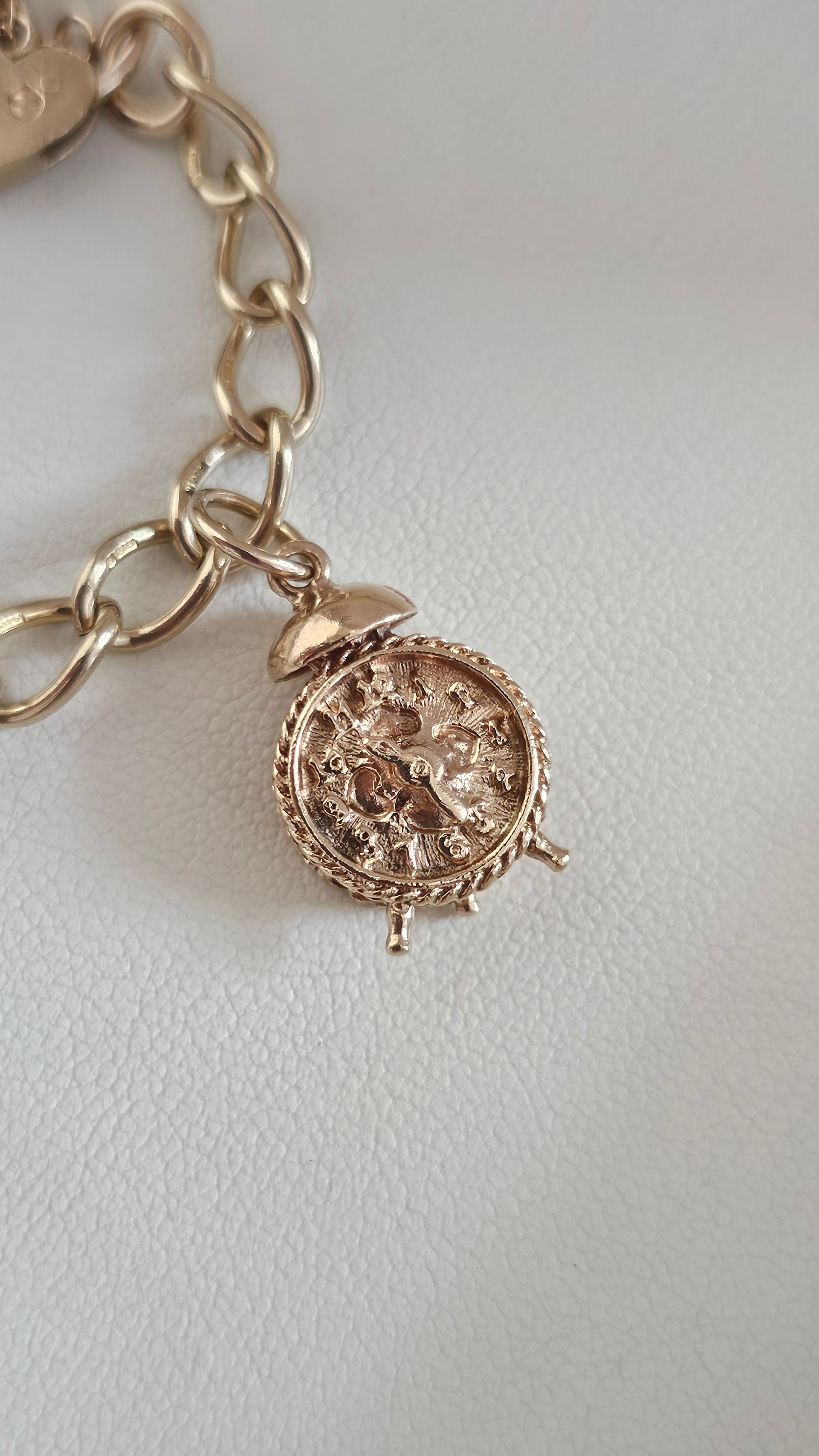 Vintage 9ct Yellow Gold Charm Bracelet with Heart Padlock & 5 Charms