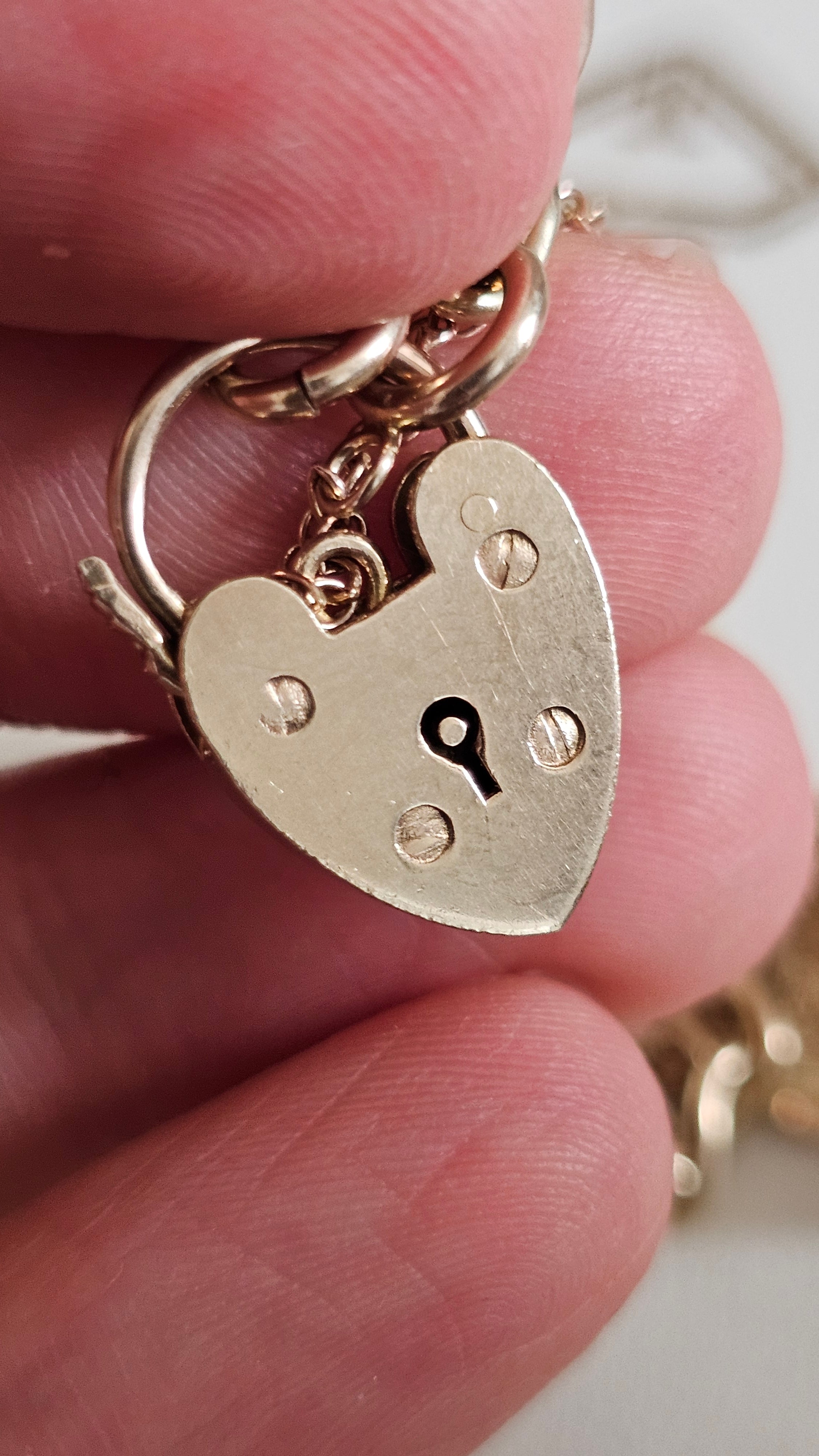 Vintage 9ct Yellow Gold Charm Bracelet with Heart Padlock & 5 Charms