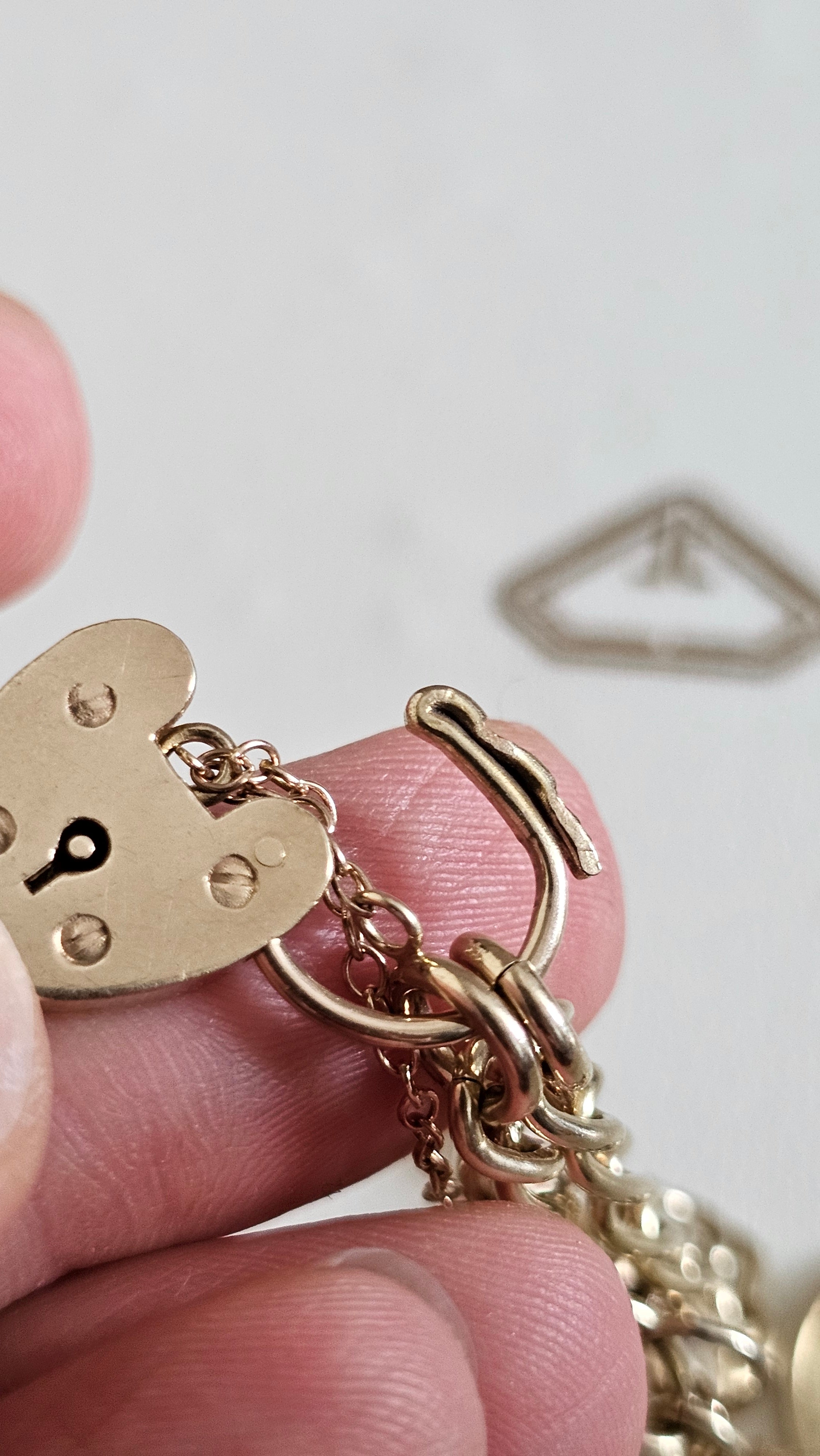 Vintage 9ct Yellow Gold Charm Bracelet with Heart Padlock & 5 Charms