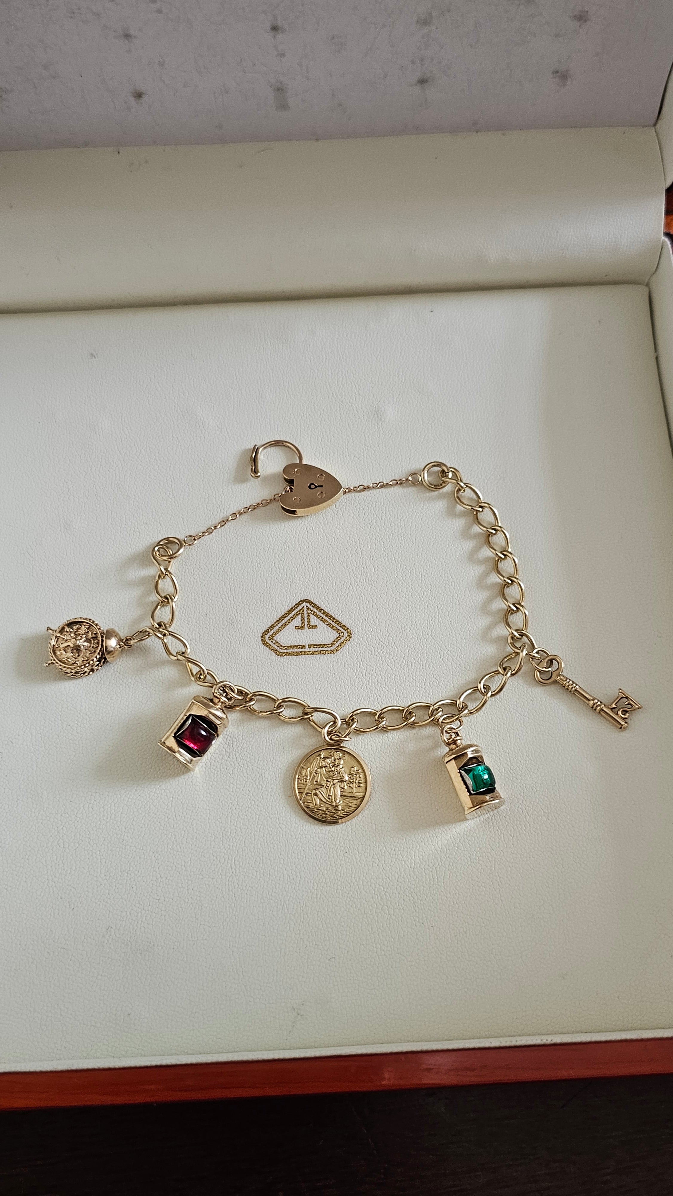 Vintage 9ct Yellow Gold Charm Bracelet with Heart Padlock & 5 Charms