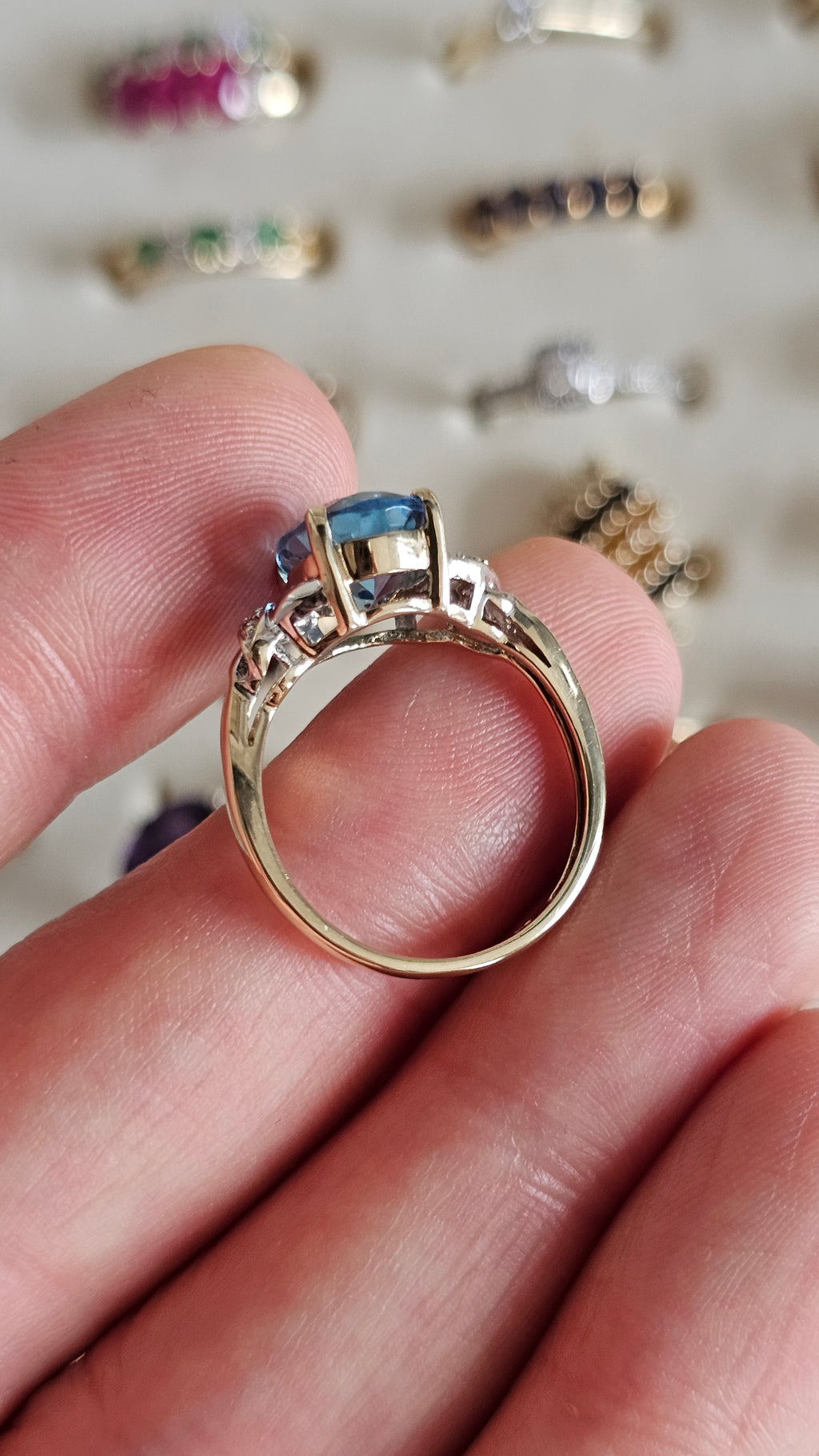 9ct Yellow Gold Oval Swiss Blue Topaz & Diamond Crossover Ring – Size N