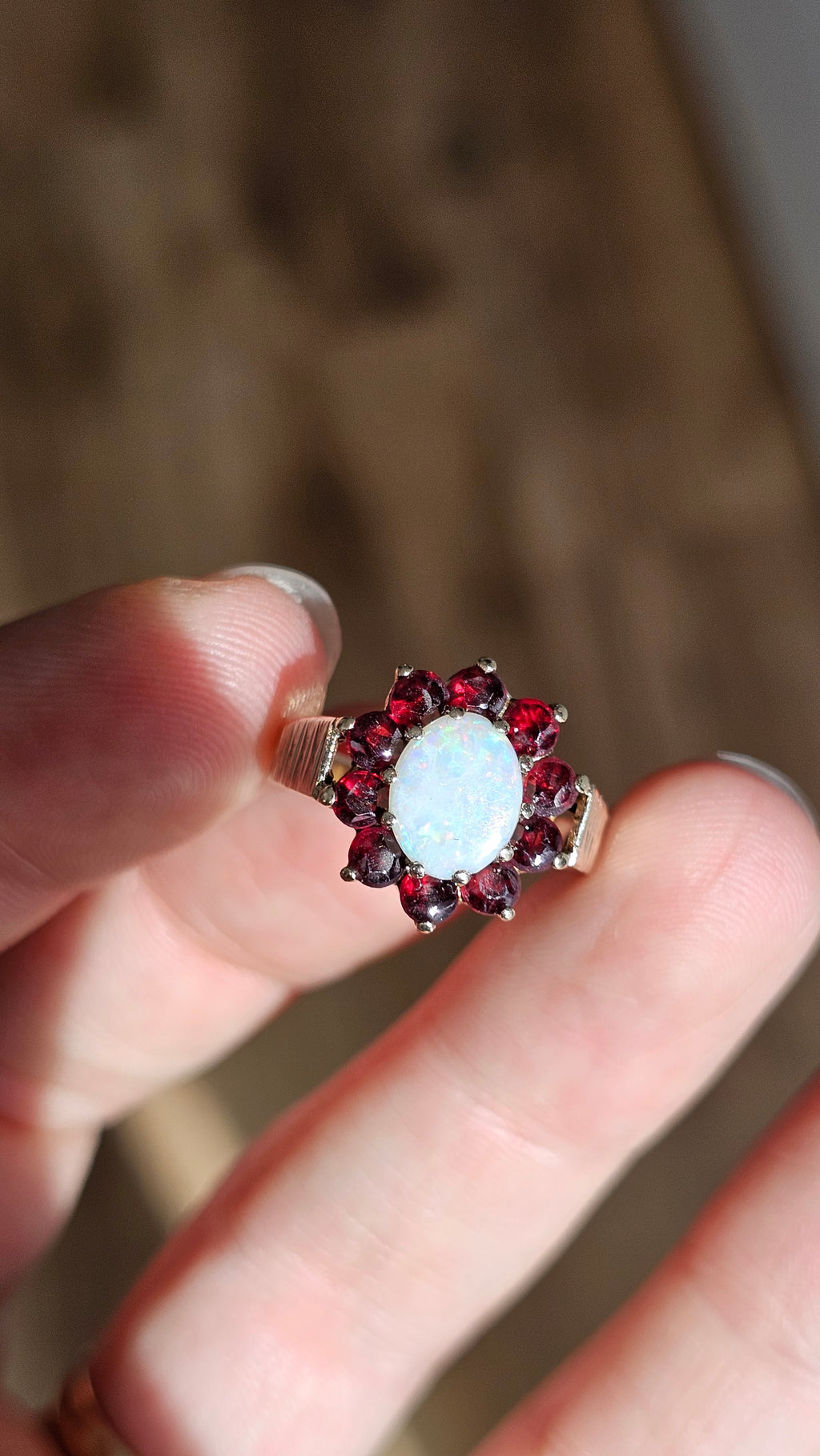 Vintage 9ct Yellow Gold Natural Opal and Garnet Cluster Ring - Size O 1/2