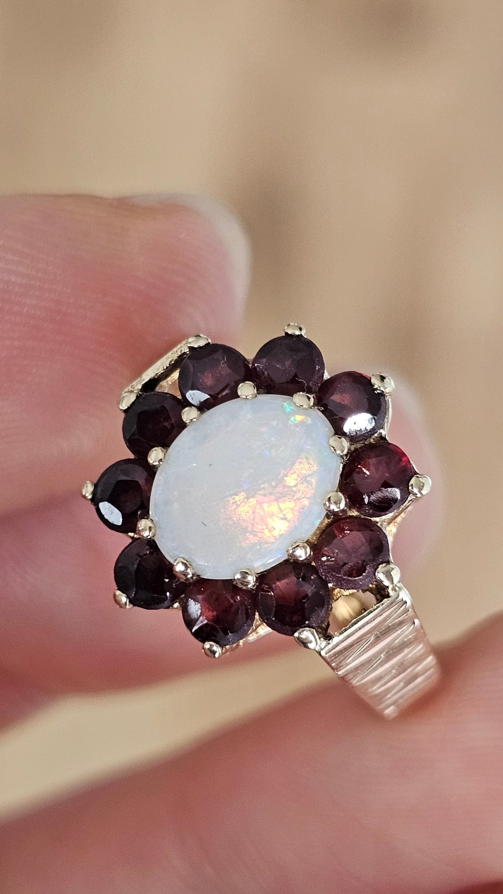 Vintage 9ct Yellow Gold Natural Opal and Garnet Cluster Ring - Size O 1/2