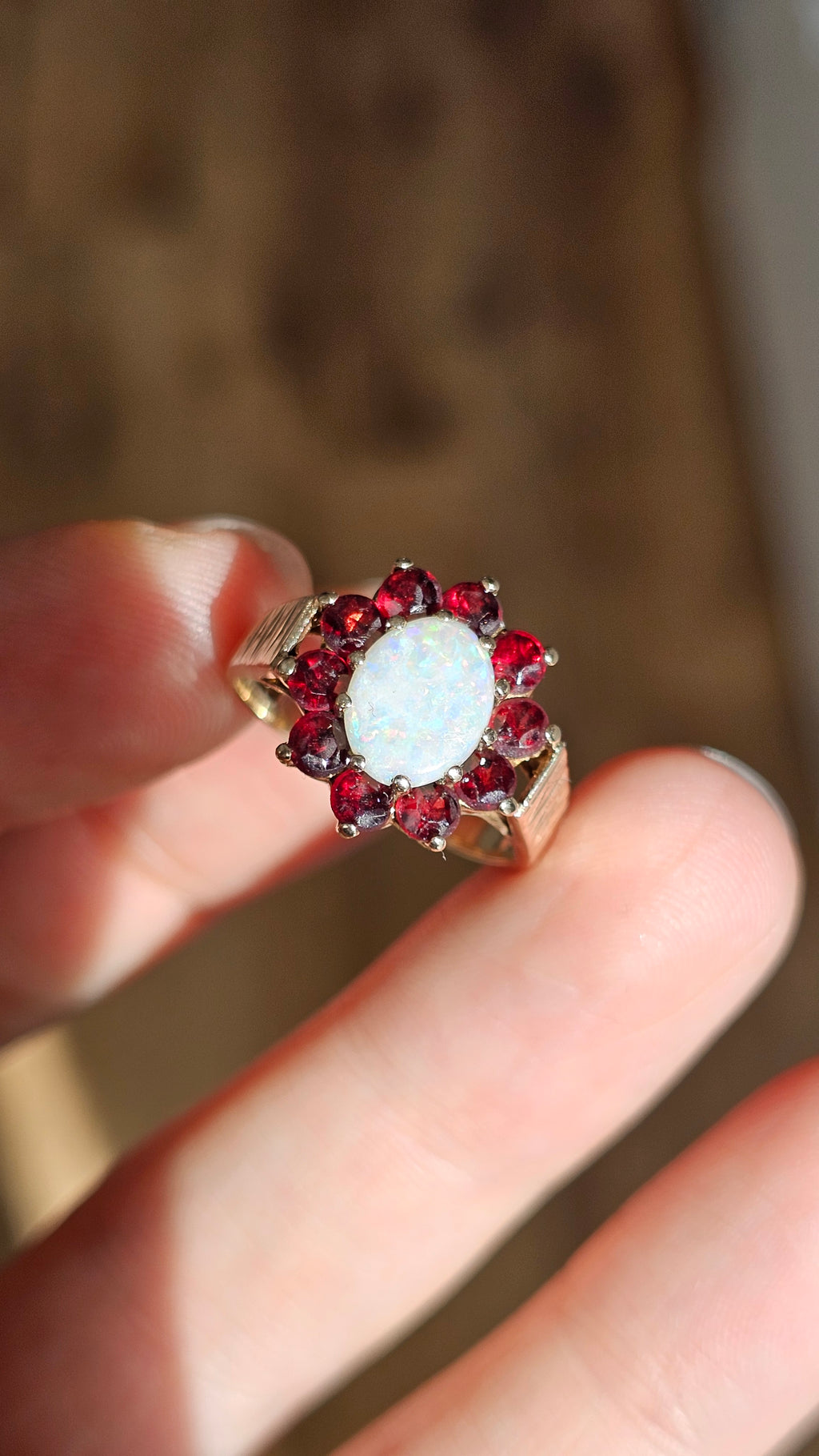 Vintage 9ct Yellow Gold Natural Opal and Garnet Cluster Ring - Size O 1/2