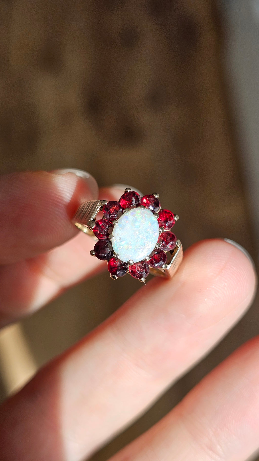 Vintage 9ct Yellow Gold Natural Opal and Garnet Cluster Ring - Size O 1/2