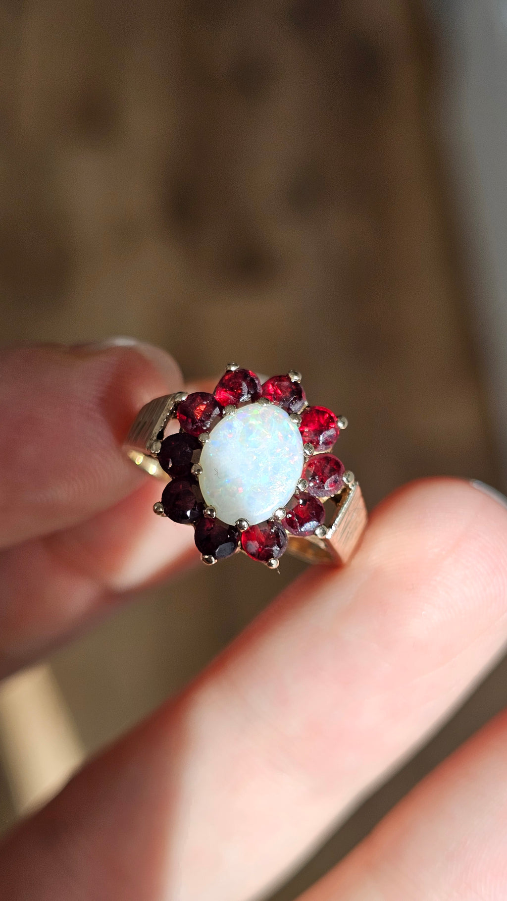 Vintage 9ct Yellow Gold Natural Opal and Garnet Cluster Ring - Size O 1/2