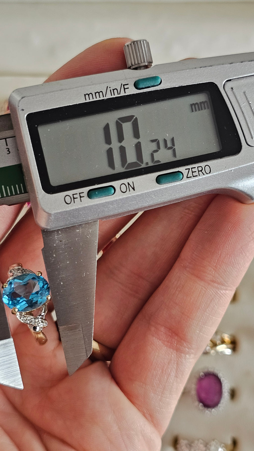 9ct Yellow Gold Oval Swiss Blue Topaz & Diamond Crossover Ring – Size N
