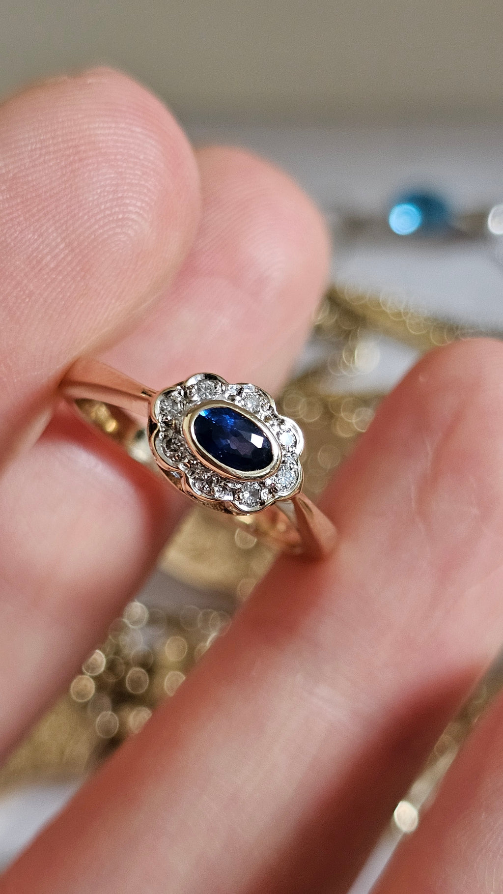 9ct Yellow Gold Natural Sapphire & Diamond Cluster Ring – Size N ½