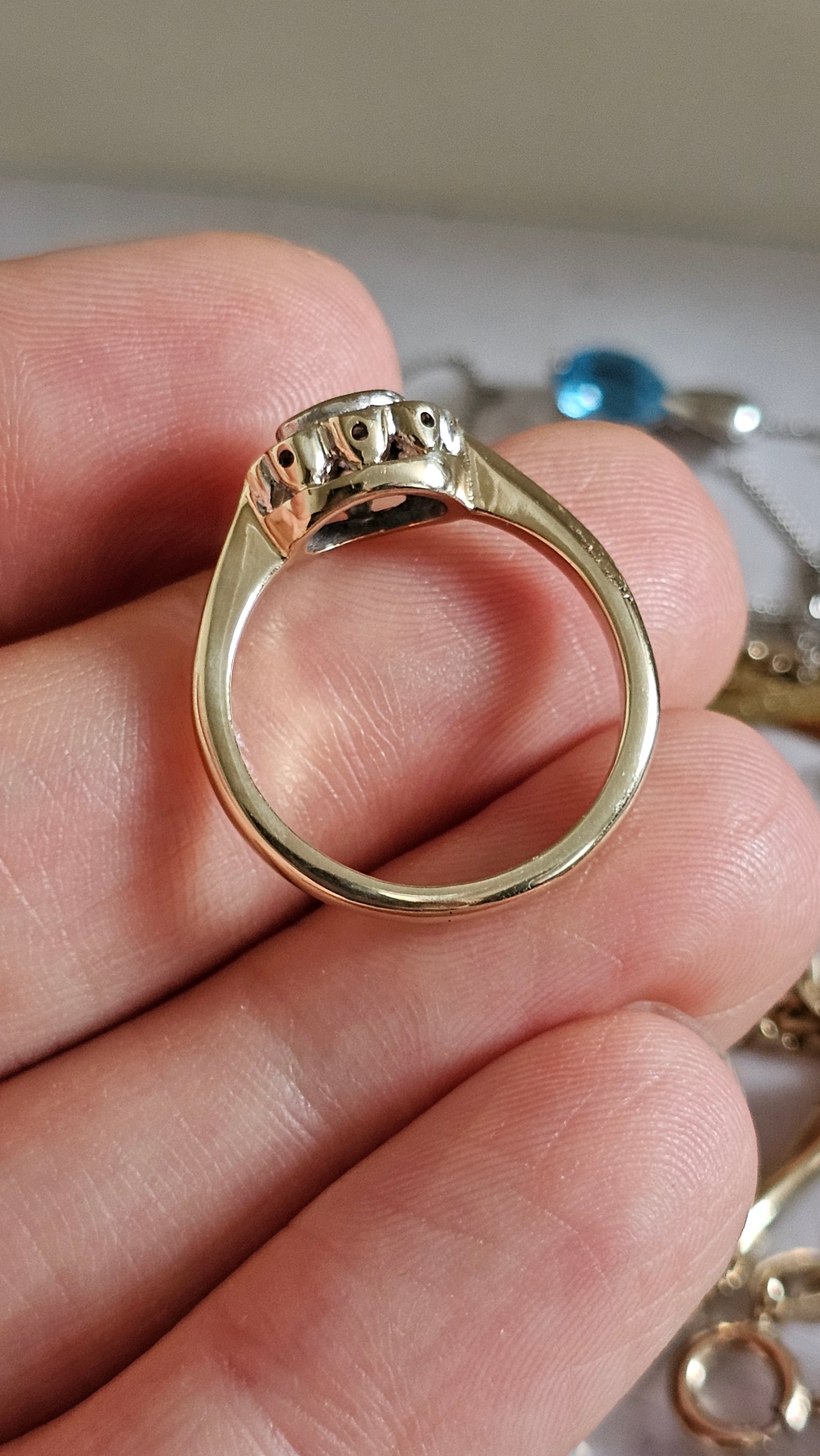 9ct Yellow Gold Natural Sapphire & Diamond Cluster Ring – Size N ½