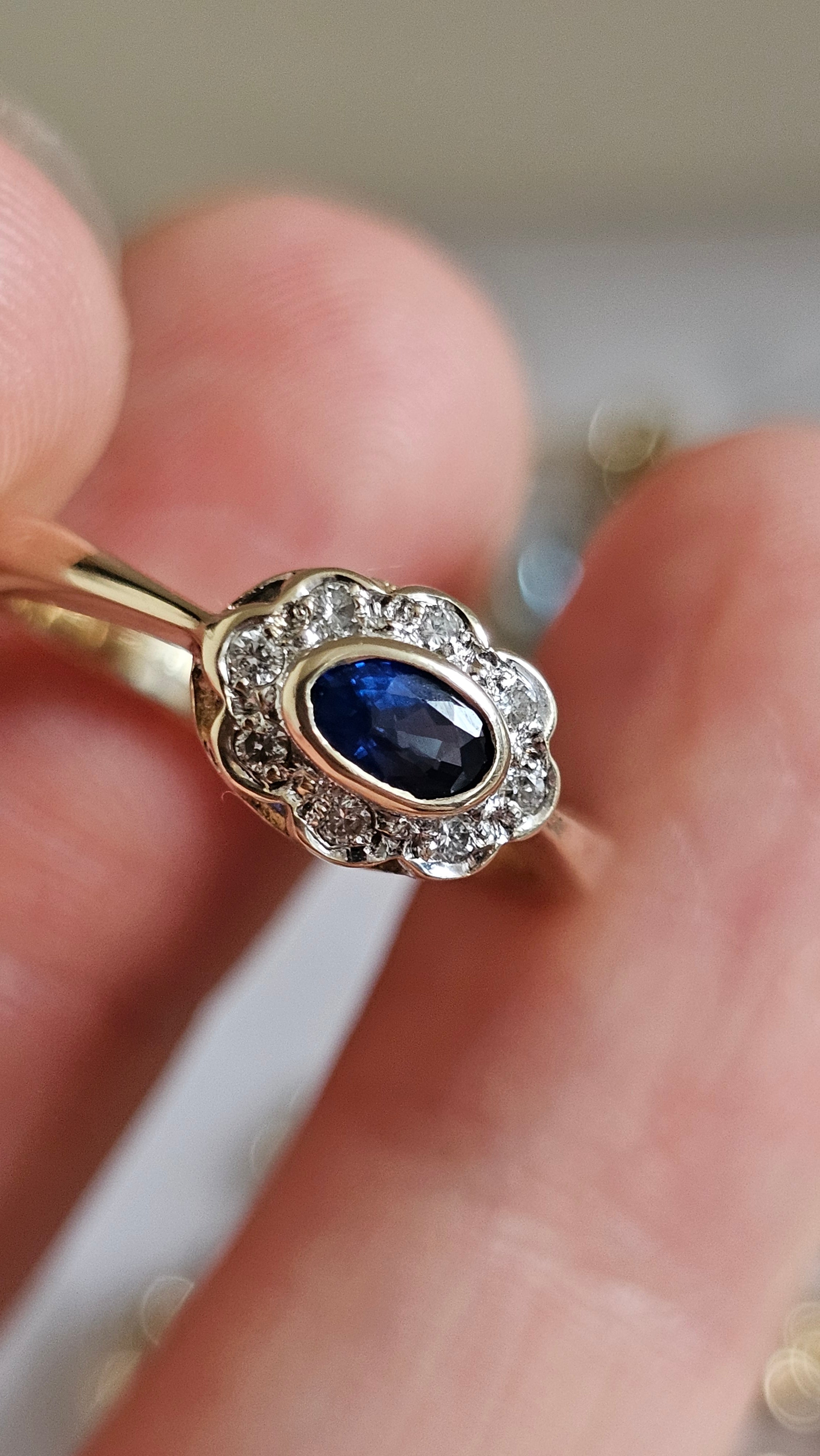 9ct Yellow Gold Natural Sapphire & Diamond Cluster Ring – Size N ½