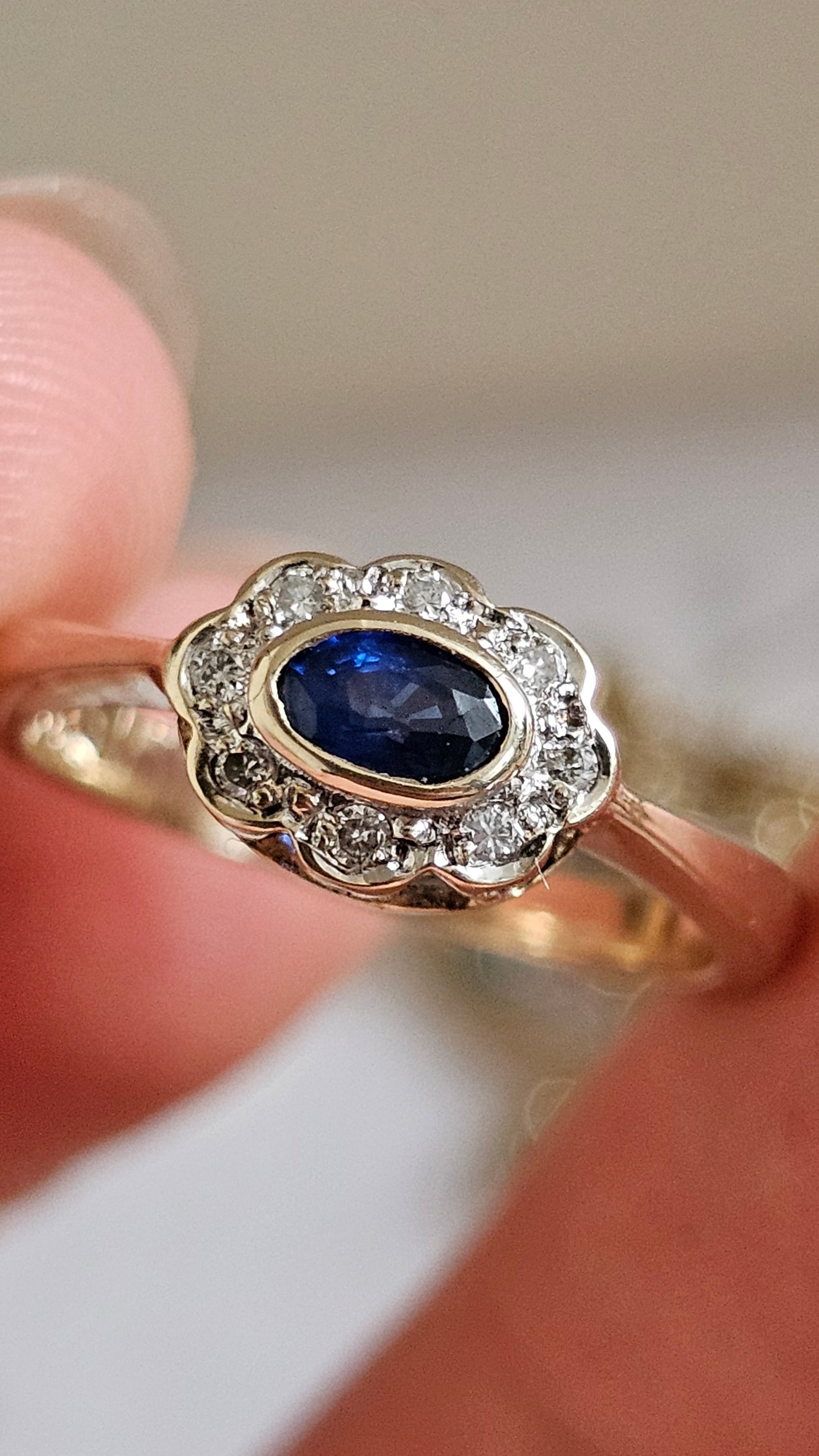 9ct Yellow Gold Natural Sapphire & Diamond Cluster Ring – Size N ½
