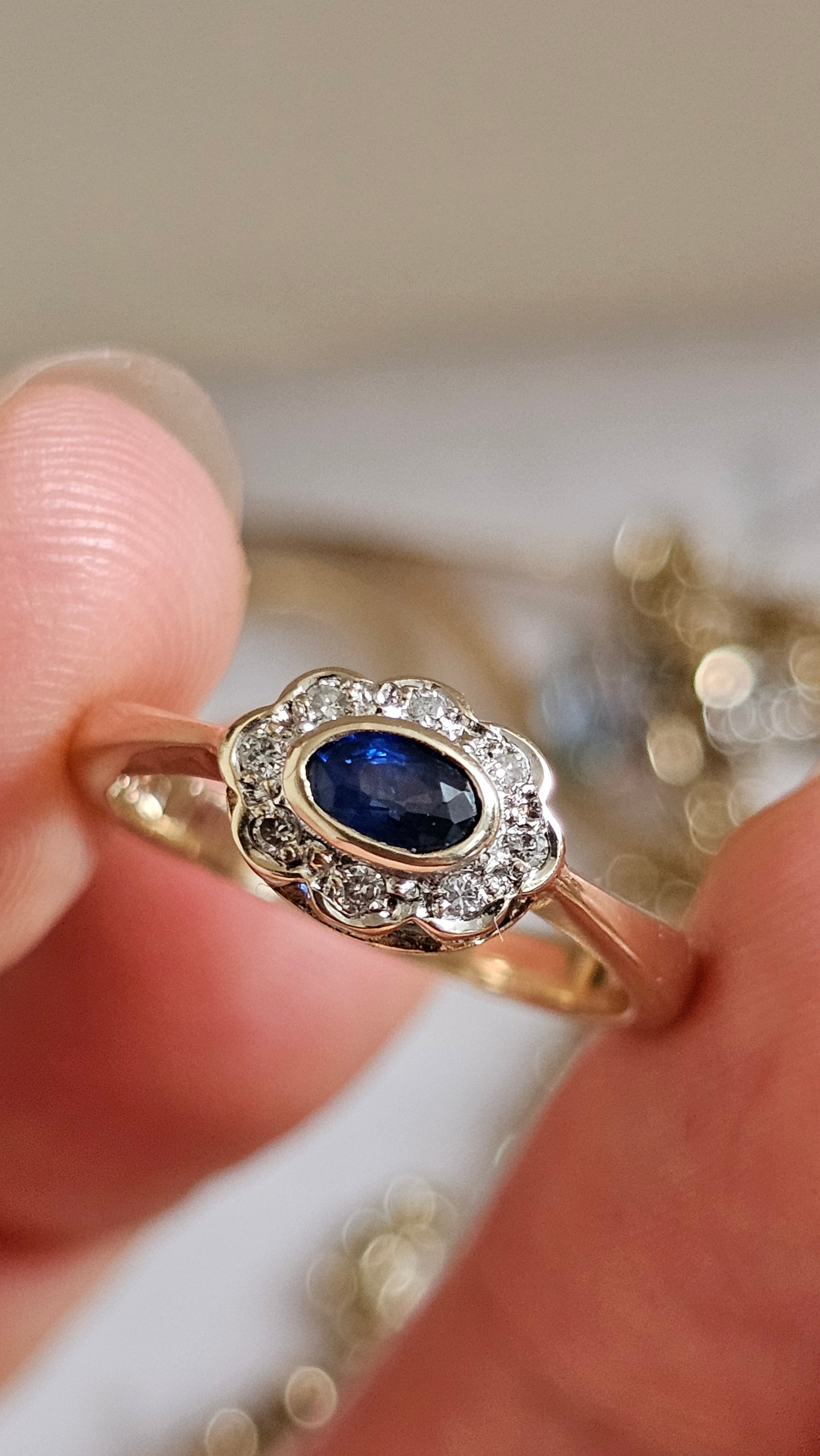 9ct Yellow Gold Natural Sapphire & Diamond Cluster Ring – Size N ½