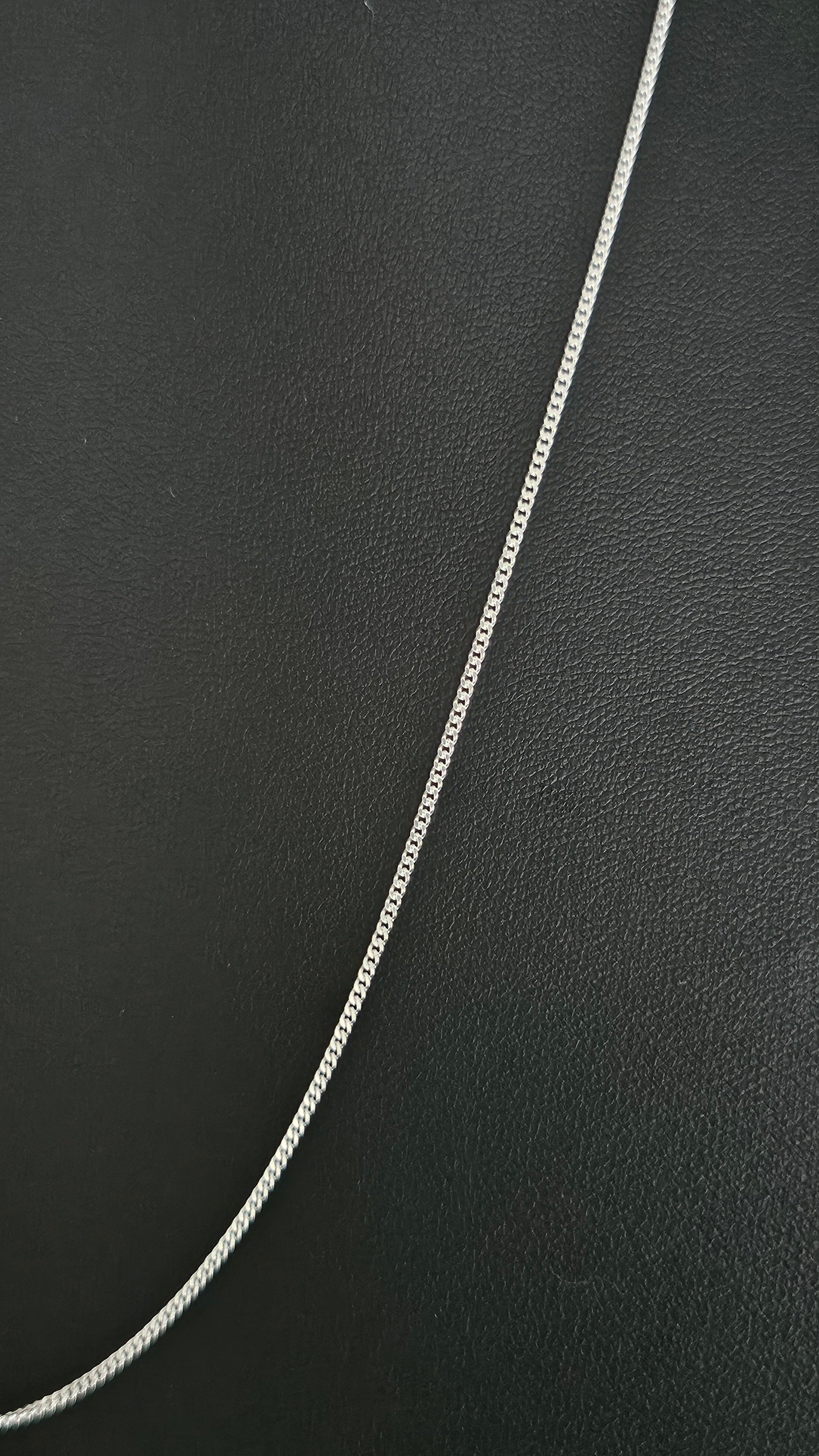 925 Sterling Silver Fine Curb Chain Necklace 22", 1.40mm Width