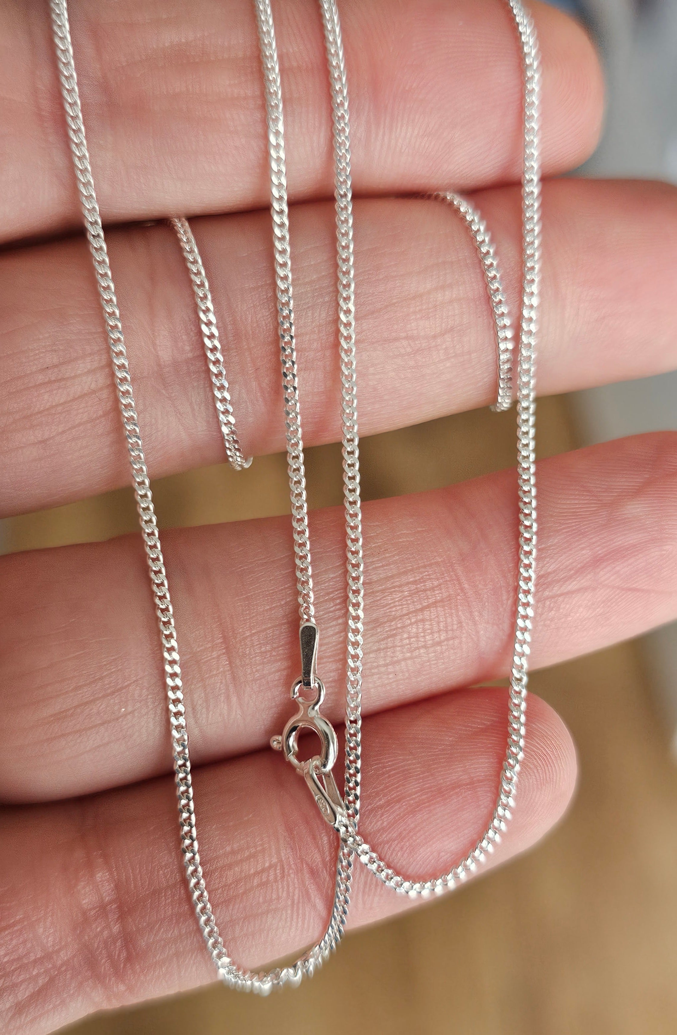 925 Sterling Silver Fine Curb Chain Necklace 22", 1.40mm Width
