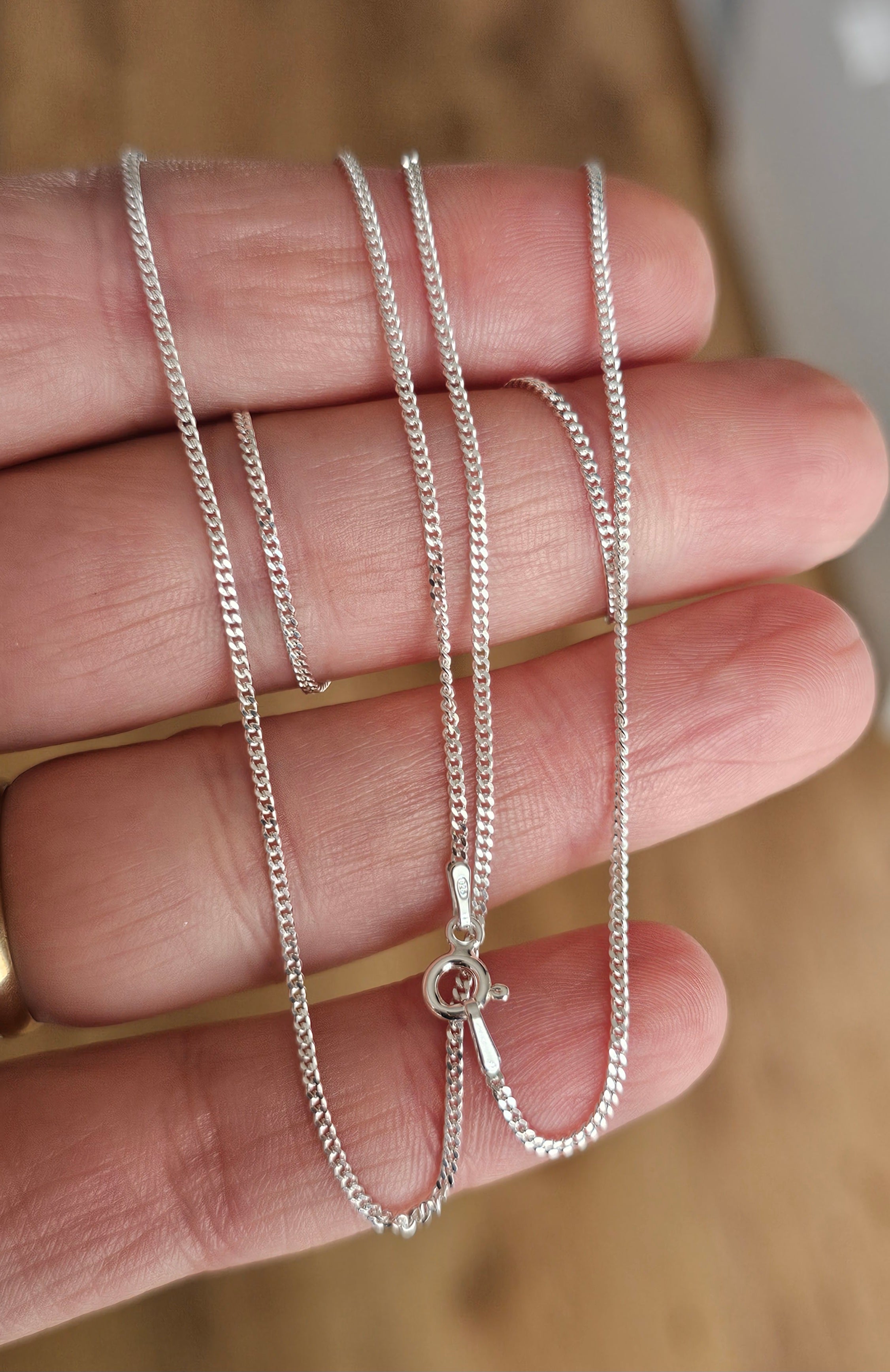 925 Sterling Silver Fine Curb Chain Necklace 22", 1.40mm Width
