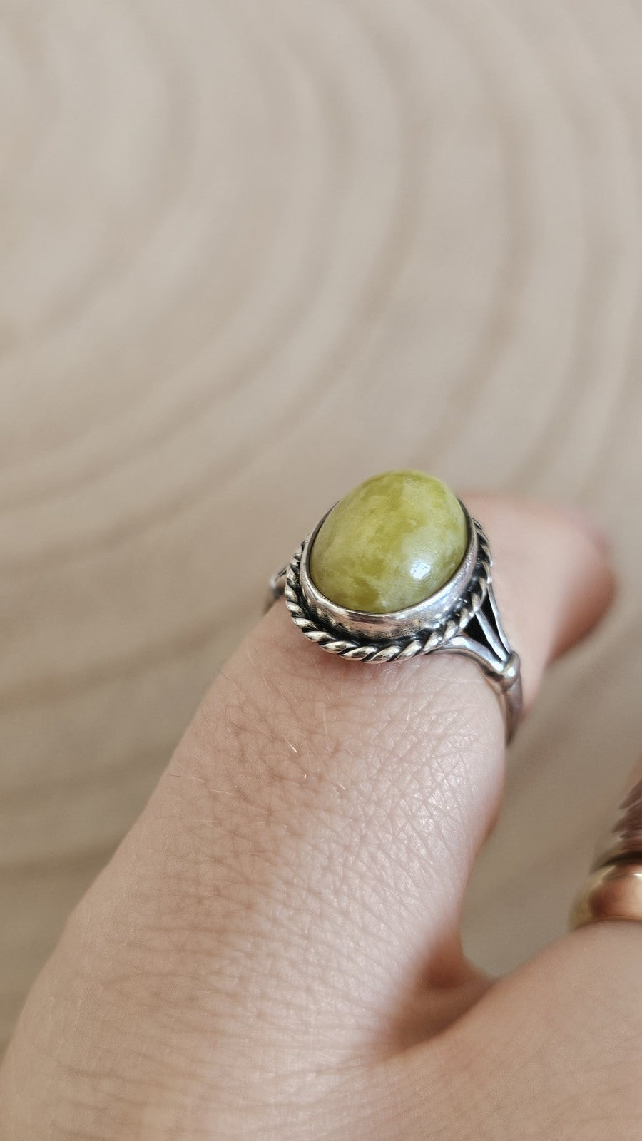 Vintage 925 Sterling Silver Connemara marble Celtic Ring Size L