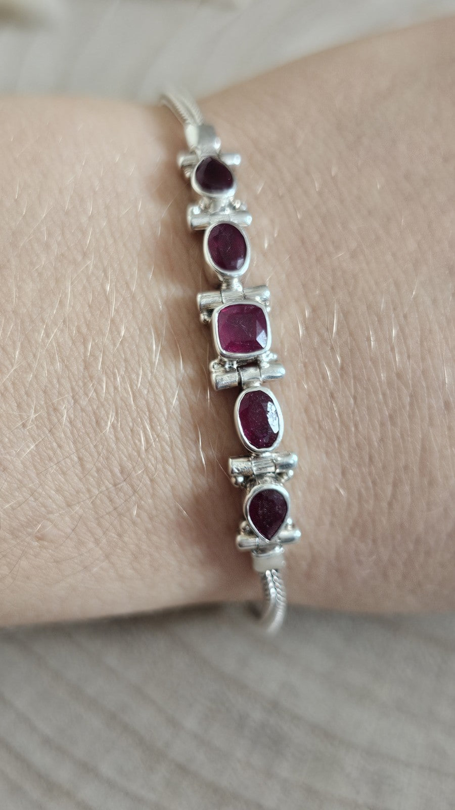 925 Sterling Silver Ruby Bracelet Adjustable 18–23cm 9.80g