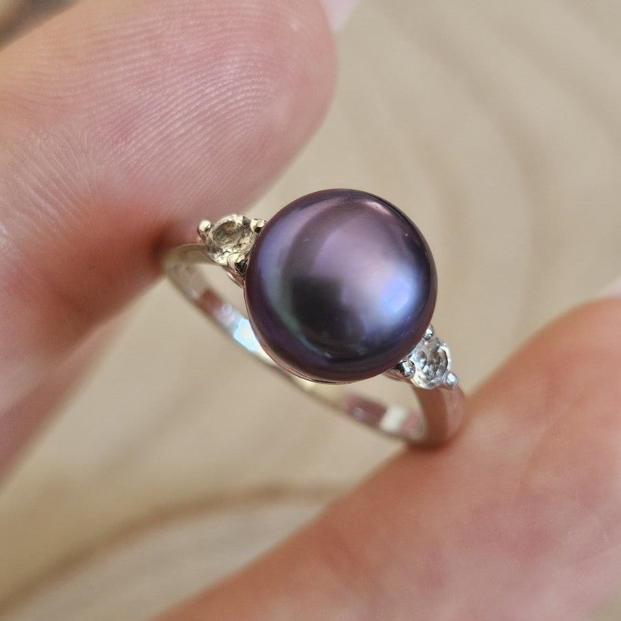 TGGC 925 Sterling Silver Peacock Pearl & Zircon Ring Size P 1/2
