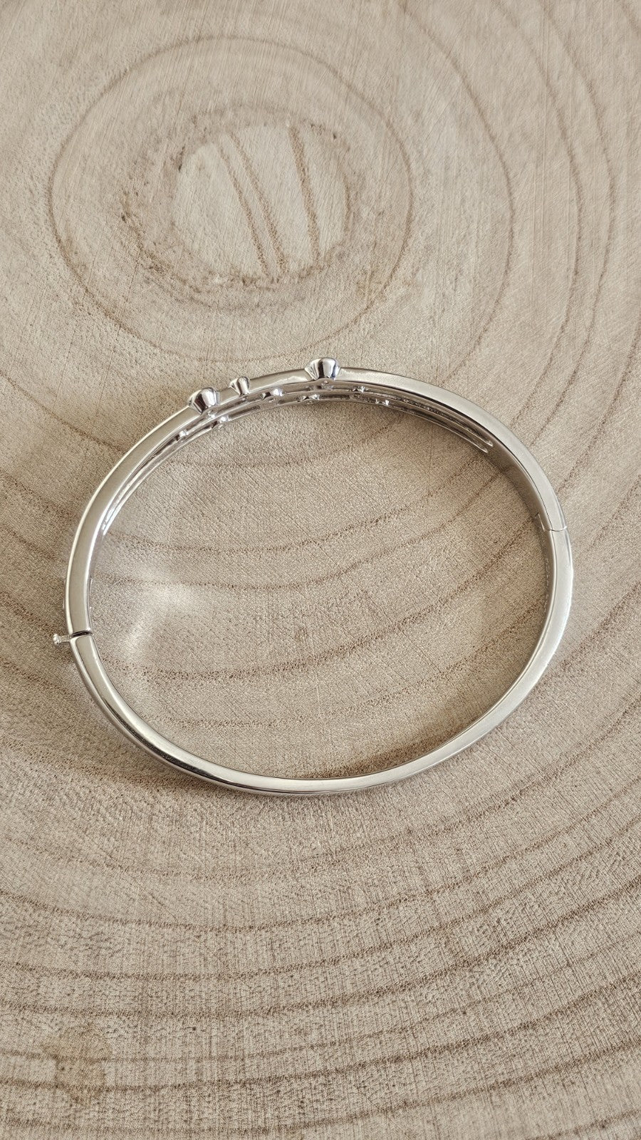 Hot Diamonds 925 Sterling Silver White Topaz Diamond Statement Bangle 6.75"