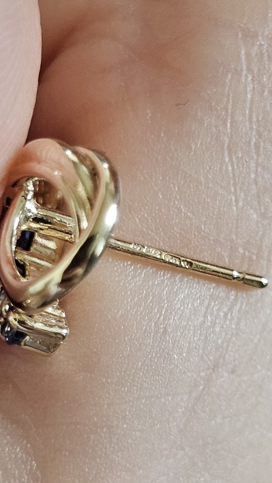 💙 9ct Yellow Gold Natural Sapphire Swirl Stud Earrings 💙
