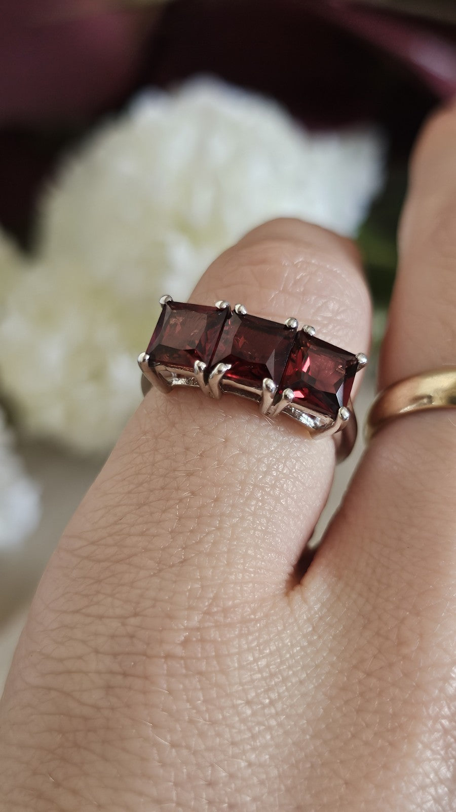925 Sterling Silver Garnet Trilogy Ring Size N 1/2 TGGC 3.59g