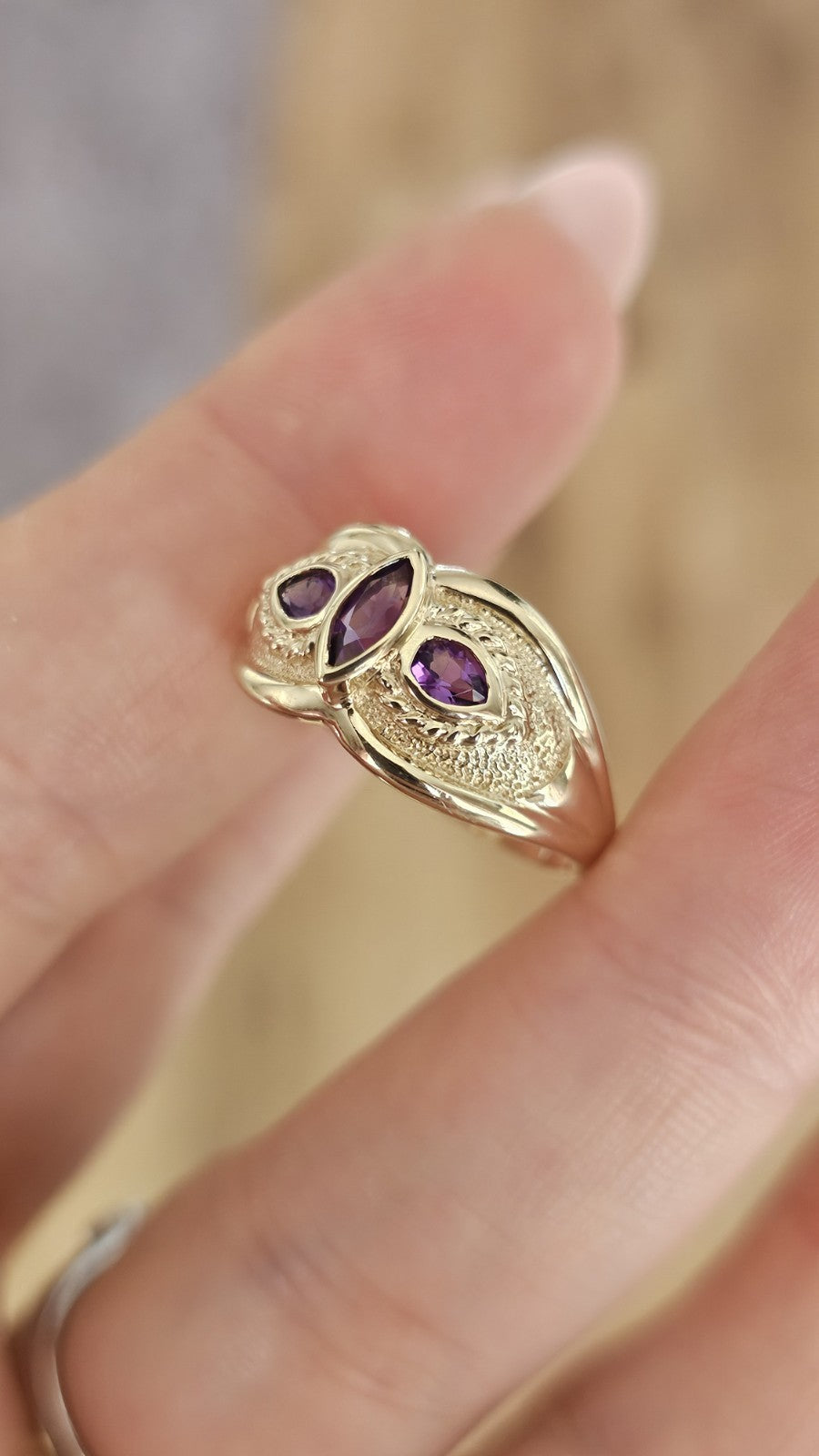 9ct Yellow Gold Amethyst Three Stone Statement Ring Size Q Hallmarked 3.60g
