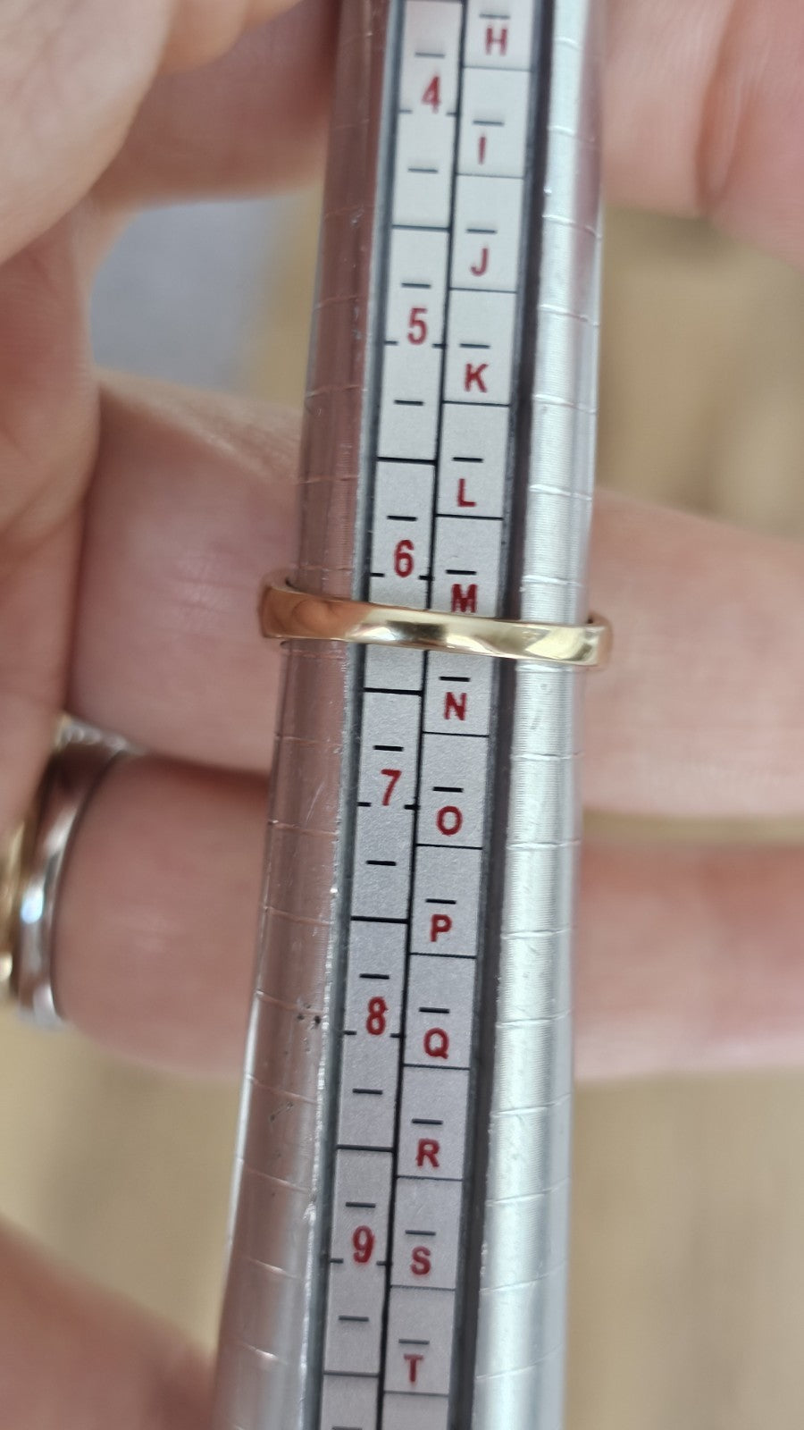 9ct Yellow Gold Natural Sapphire & Diamond Crossover Ring Size M