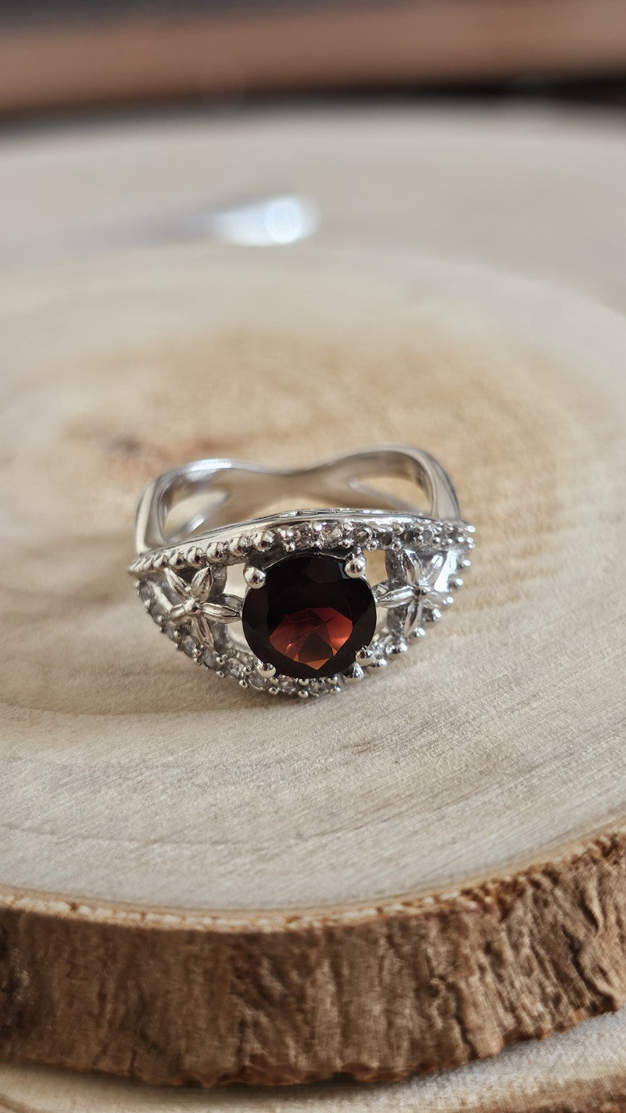 TGGC 925 Sterling Silver Garnet & Zircon Ring Size P 1/2 5.40g