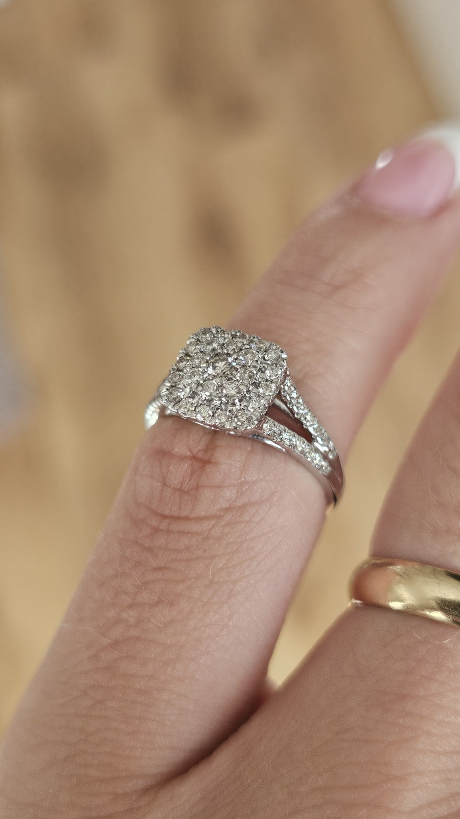 💎 9ct White Gold 0.50ct Natural Diamond Cluster Ring – Size K½ – Sparkling