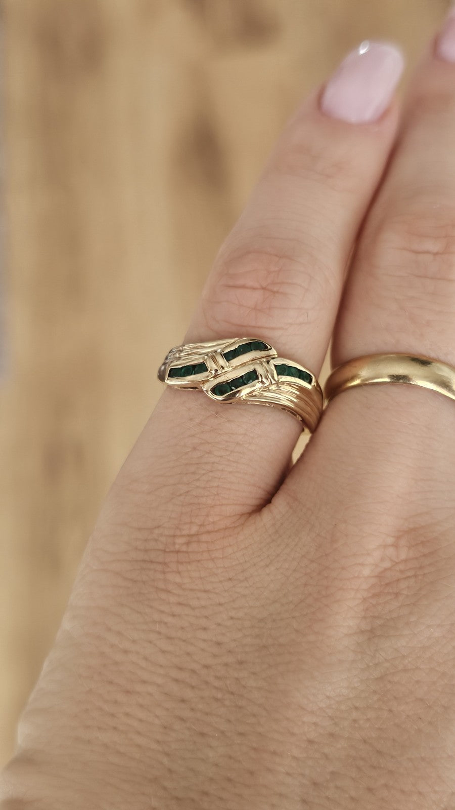 💚 9ct Yellow Gold Natural Emerald Ring – Size Q 1/2 , 2.95g , hallmarked 