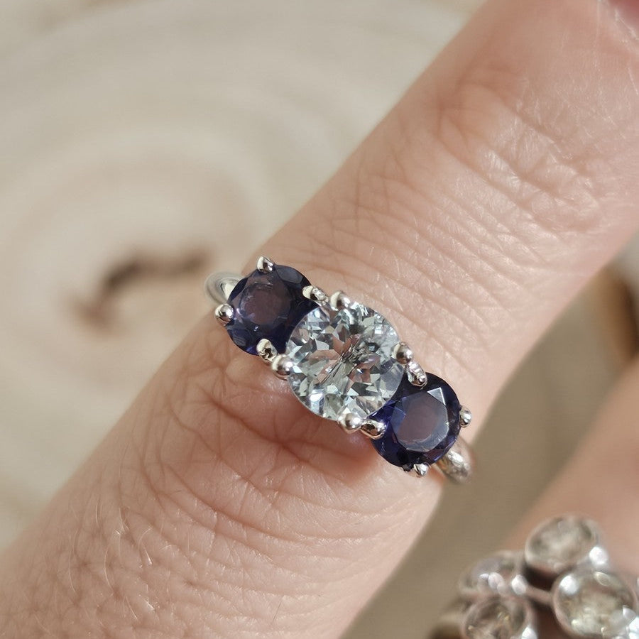 9ct White Gold Natural Aquamarine & Iolite Trilogy Ring Size L Hallmarked