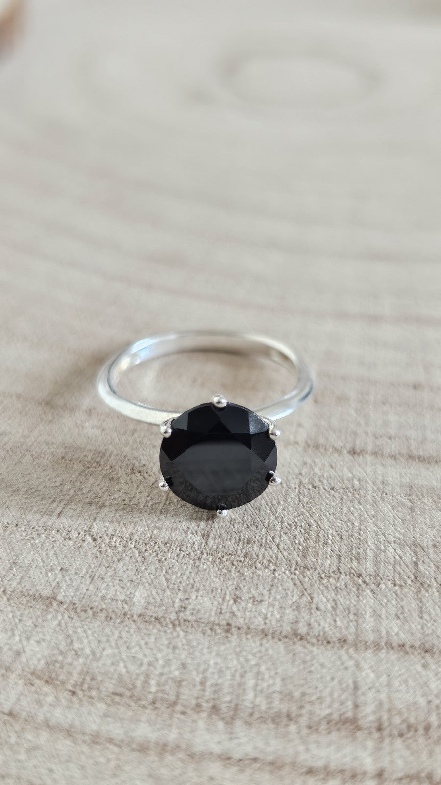 925 Sterling Silver Black Spinel Solitaire Ring – Size P 1/2 – 3.29g