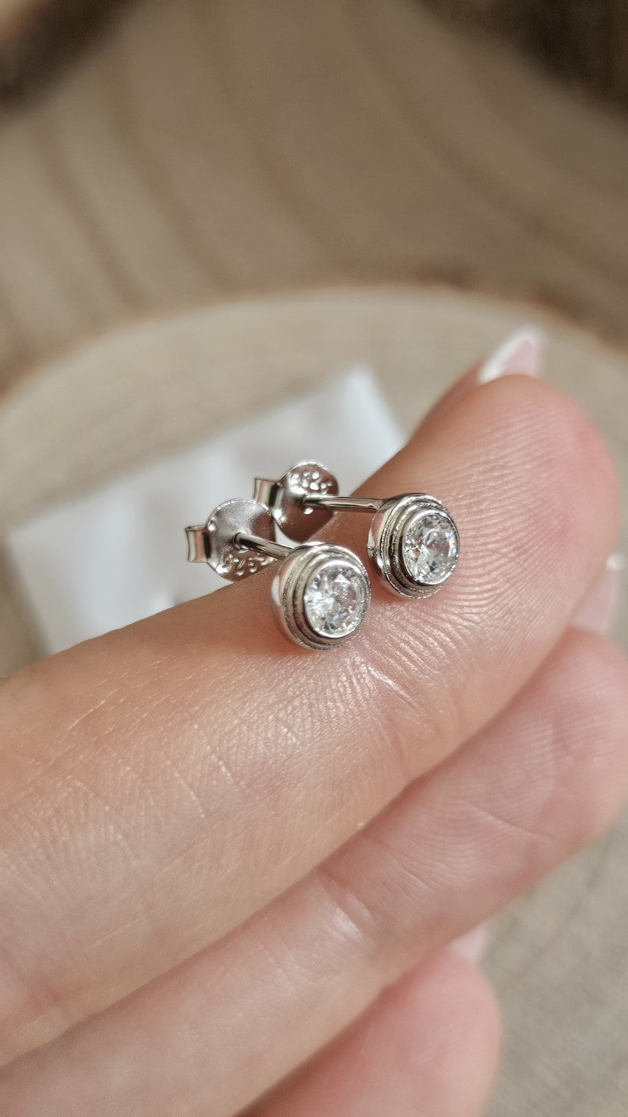 925 Sterling Silver CZ Round 6mm Stud Earrings Rhodium Plated New