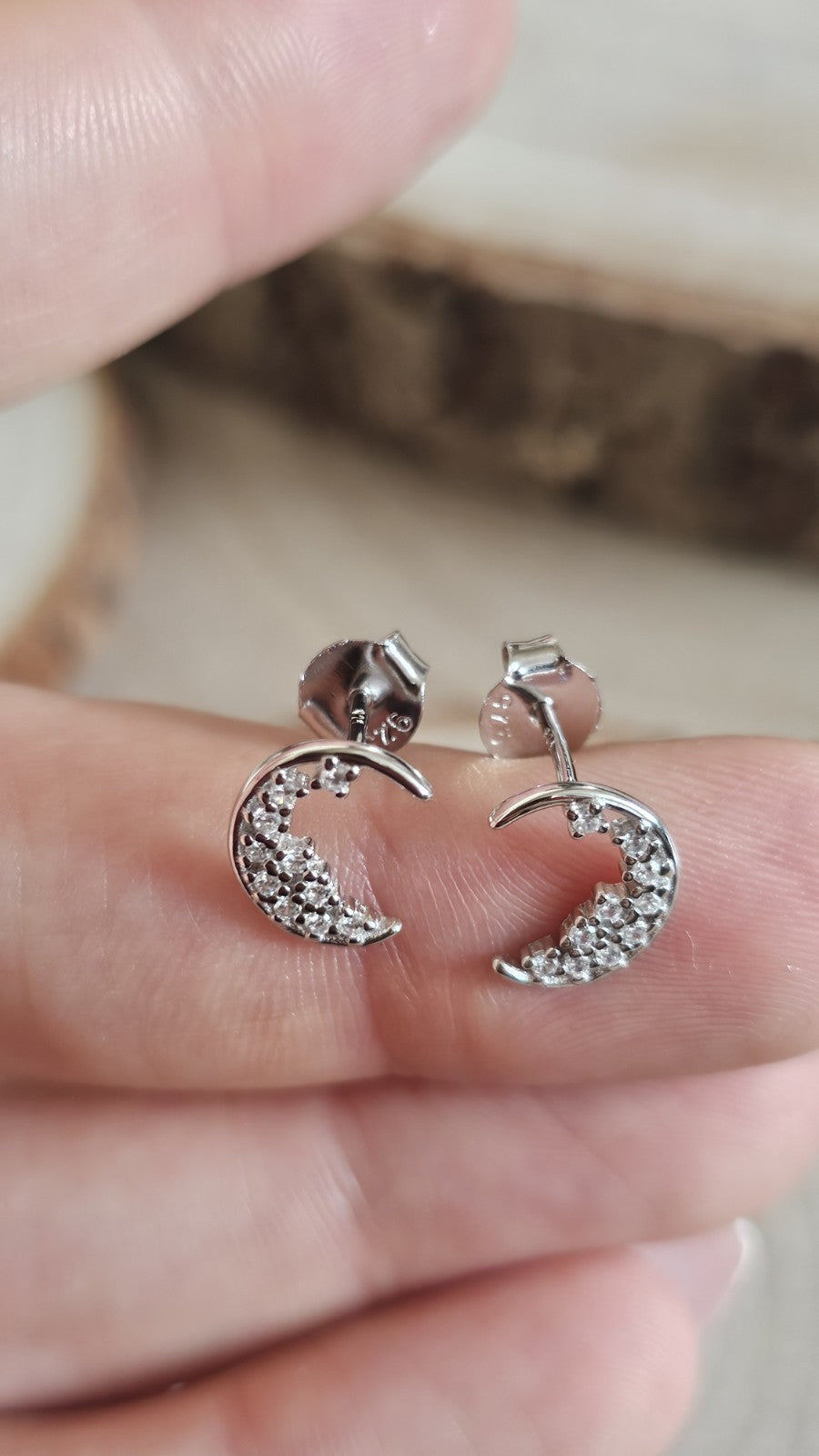 925 Sterling Silver CZ Crescent Moon Stud Earrings Rhodium Plated New