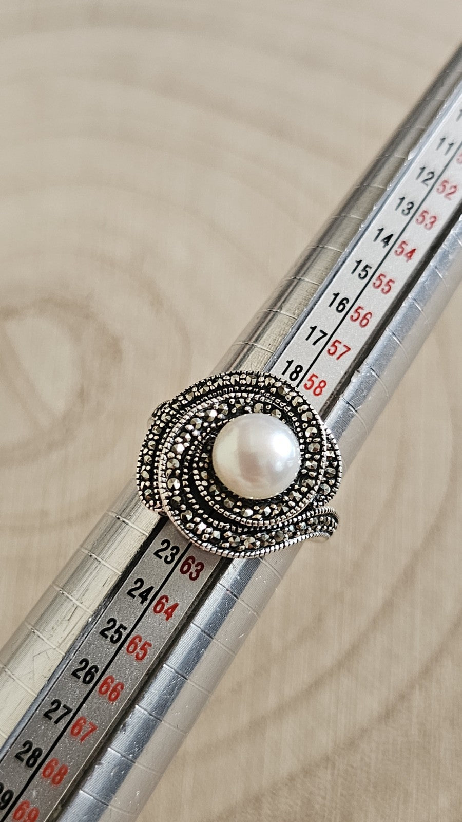 925 Sterling Silver Pearl & Marcasite Swirl Statement Ring – Size S 1/2