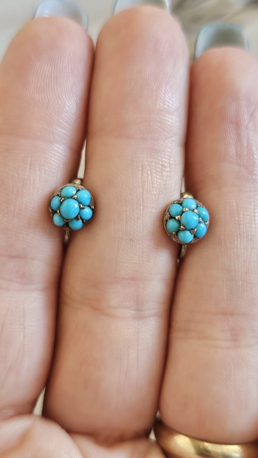 Antique 800 Silver Turquoise Cluster Screw Back Earrings 2.59g