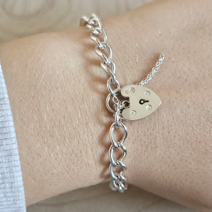 Vintage 1969 Sterling Silver Curb Bracelet Heart Padlock Hallmarked 14.38g