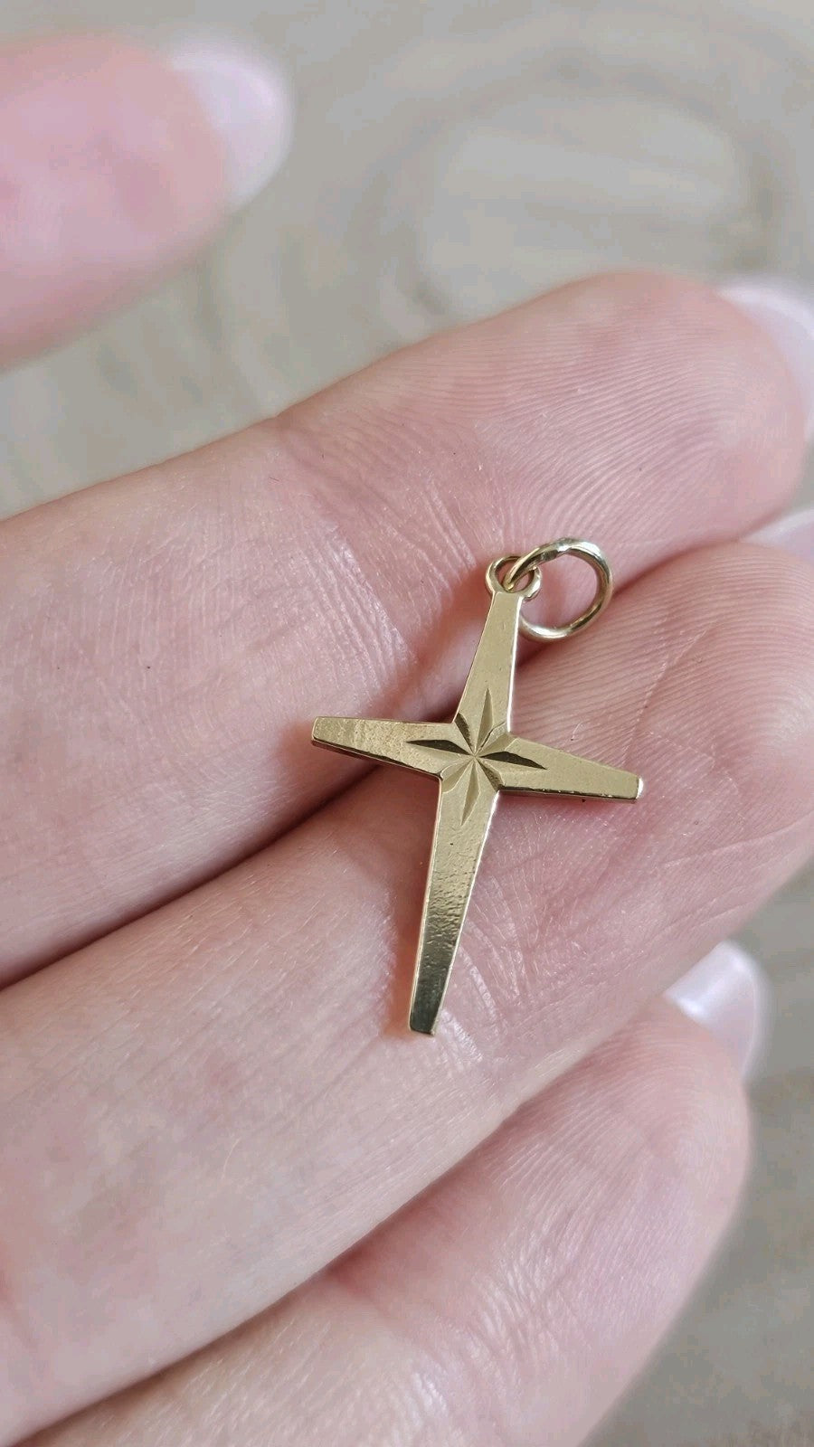 Vintage 1939 9ct Yellow Gold Cross Pendant Joseph Cook & Son Hallmarked 0.73g
