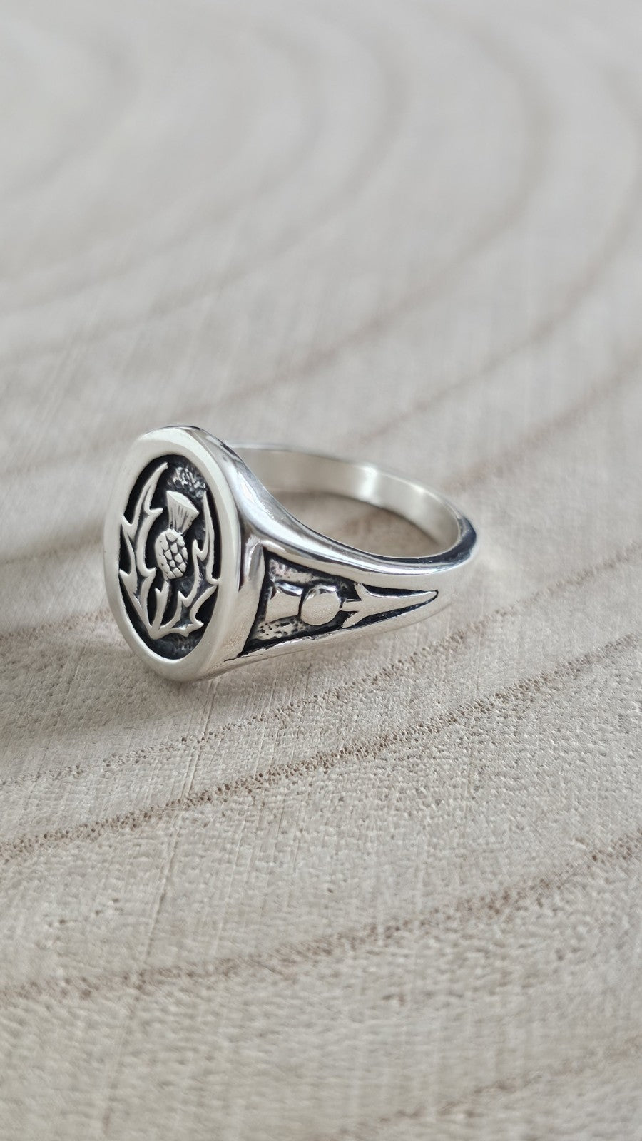 925 Sterling Silver Scottish Thistle Signet Ring – Size T – Hallmarked 8.60g