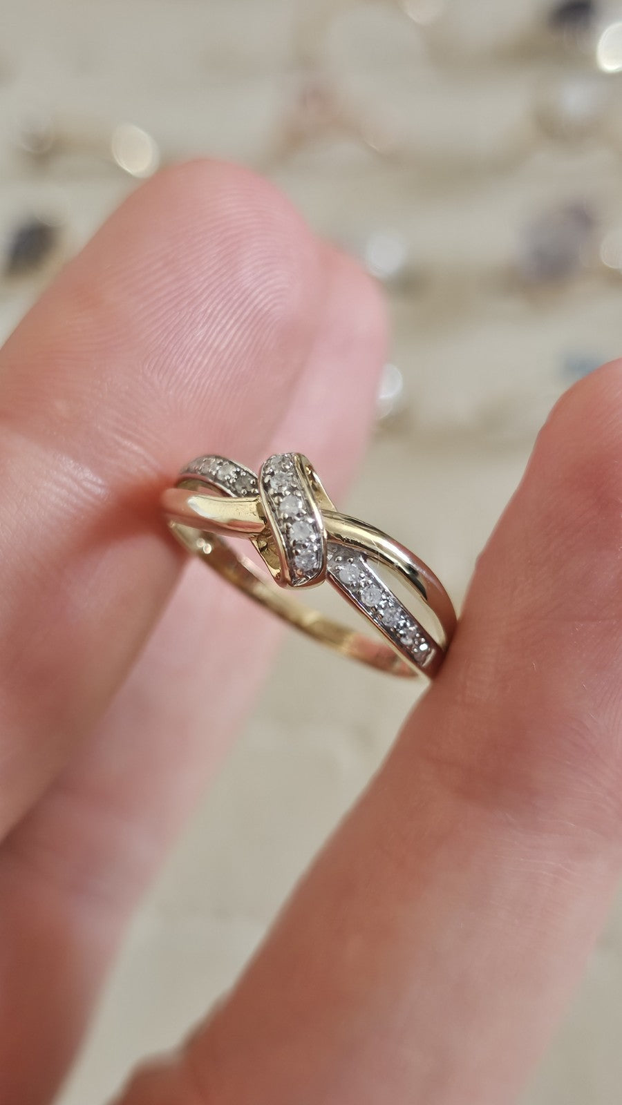 9ct Yellow Gold 0.10ct Diamond Crossover Ring Size N 1/2 Hallmarked 1.76g