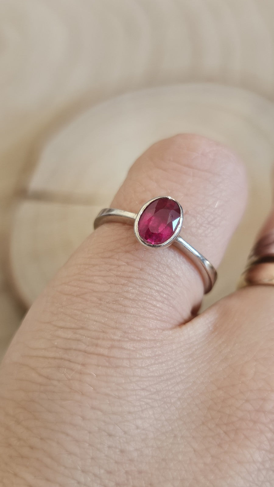  925 Sterling Silver Ruby Oval Solitaire Ring Size P 1/2 – 2.20g
