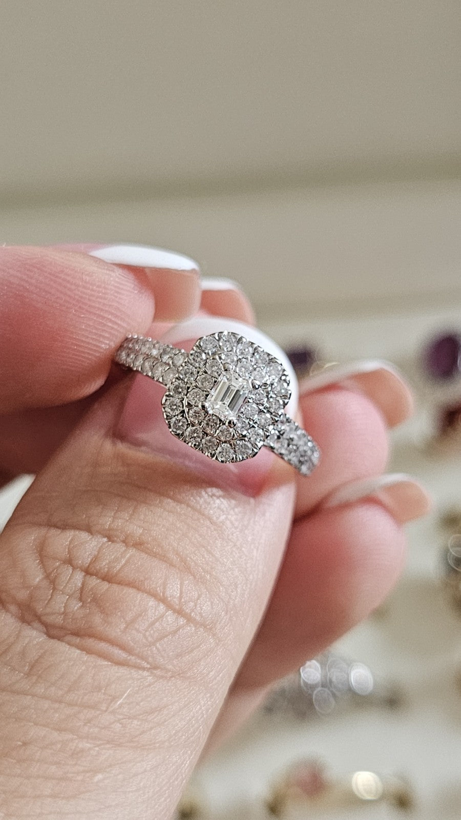 18ct White Gold 0.77ct Natural Diamond Halo Ring | Ernest Jones | Size Q