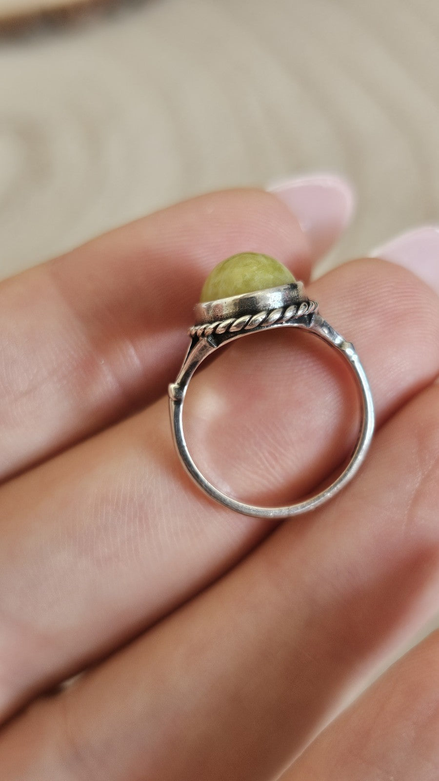 Vintage 925 Sterling Silver Connemara marble Celtic Ring Size L