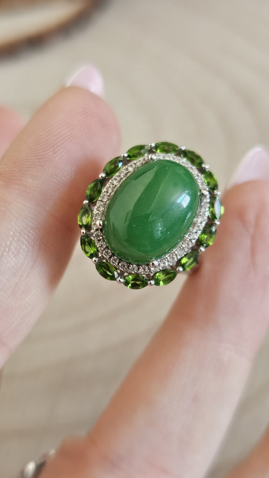 925 Sterling Silver Jade Peridot Green Gemstone Statement Ring Size O 1/2