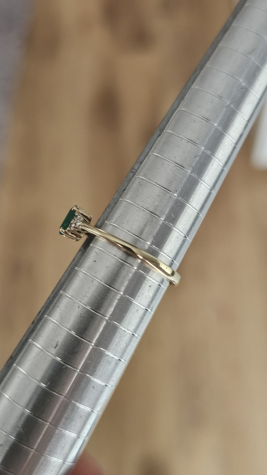 9ct Yellow Gold Natural Emerald & Diamond Ring Size O 1/2 Hallmarked 1.81g