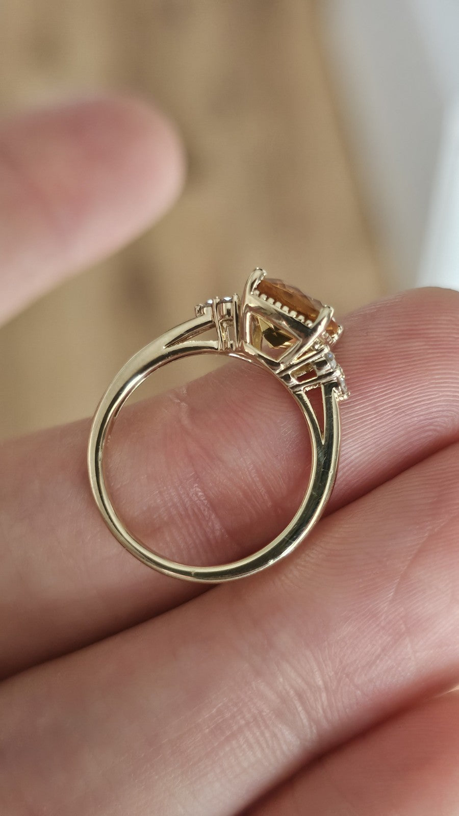 9ct Yellow Gold Natural Citrine & 0.13ct Diamond Ring Size K 1/2 Hallmarked