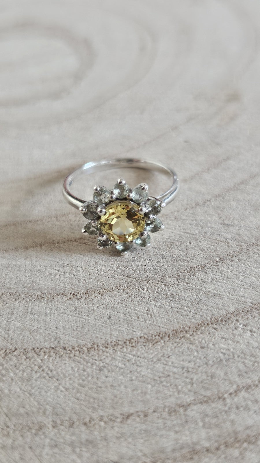 925 Sterling Silver Yellow Green Sapphire Cluster Ring TGGC Size J 1/2