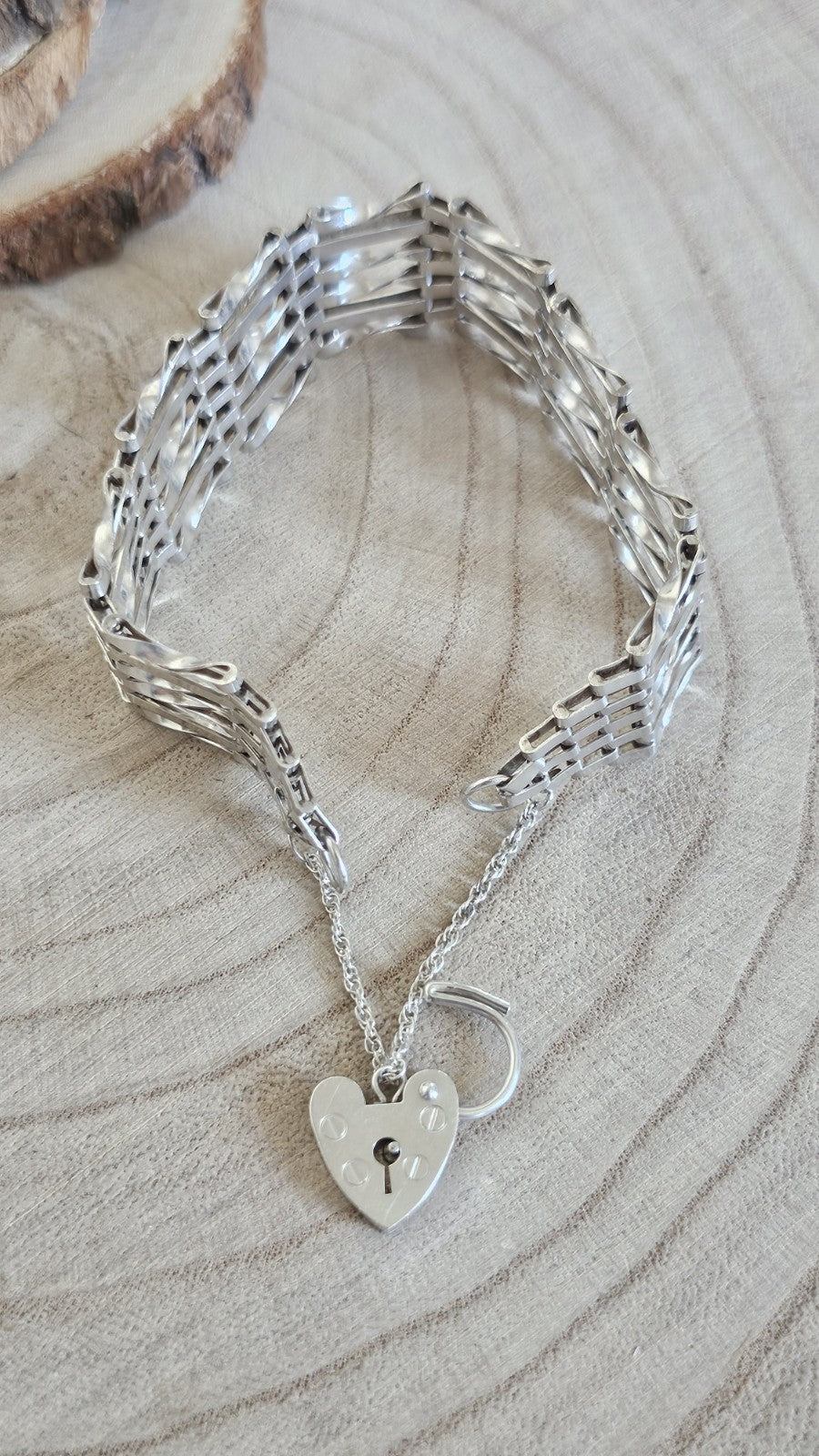 Vintage 1978 Sterling Silver Gate Bracelet Heart Padlock Hallmarked 7" 20.45g
