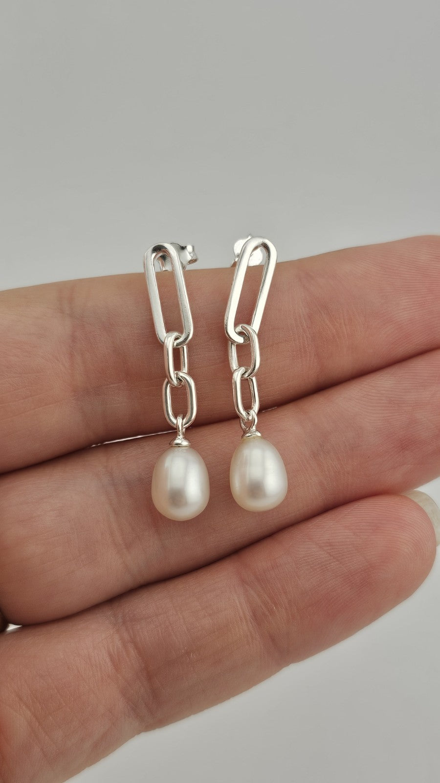 925 Sterling Silver Pearl Drop Dangle Earrings – New Boxed, 33mm length 